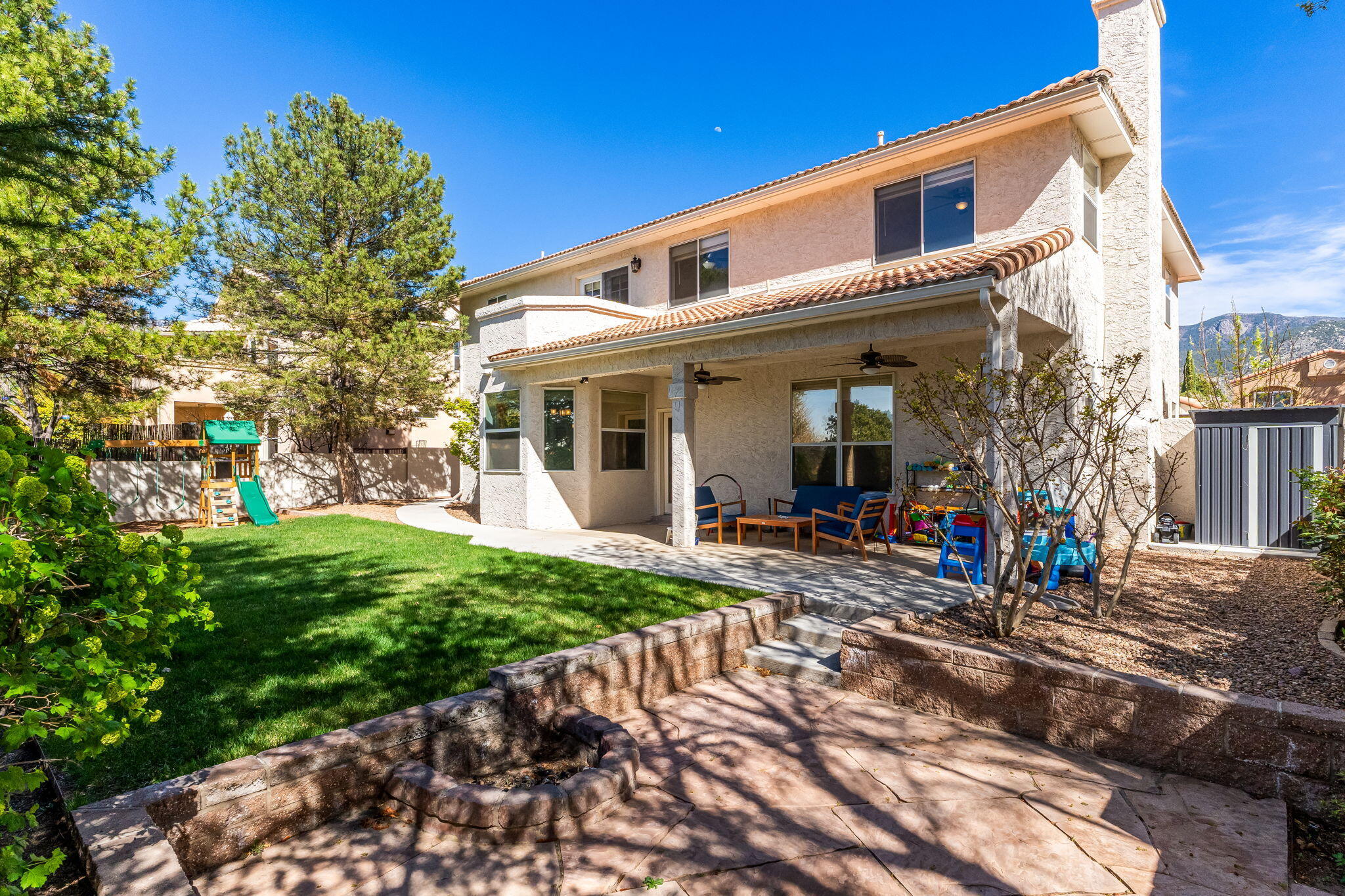 5505 Camino Arbustos NE
