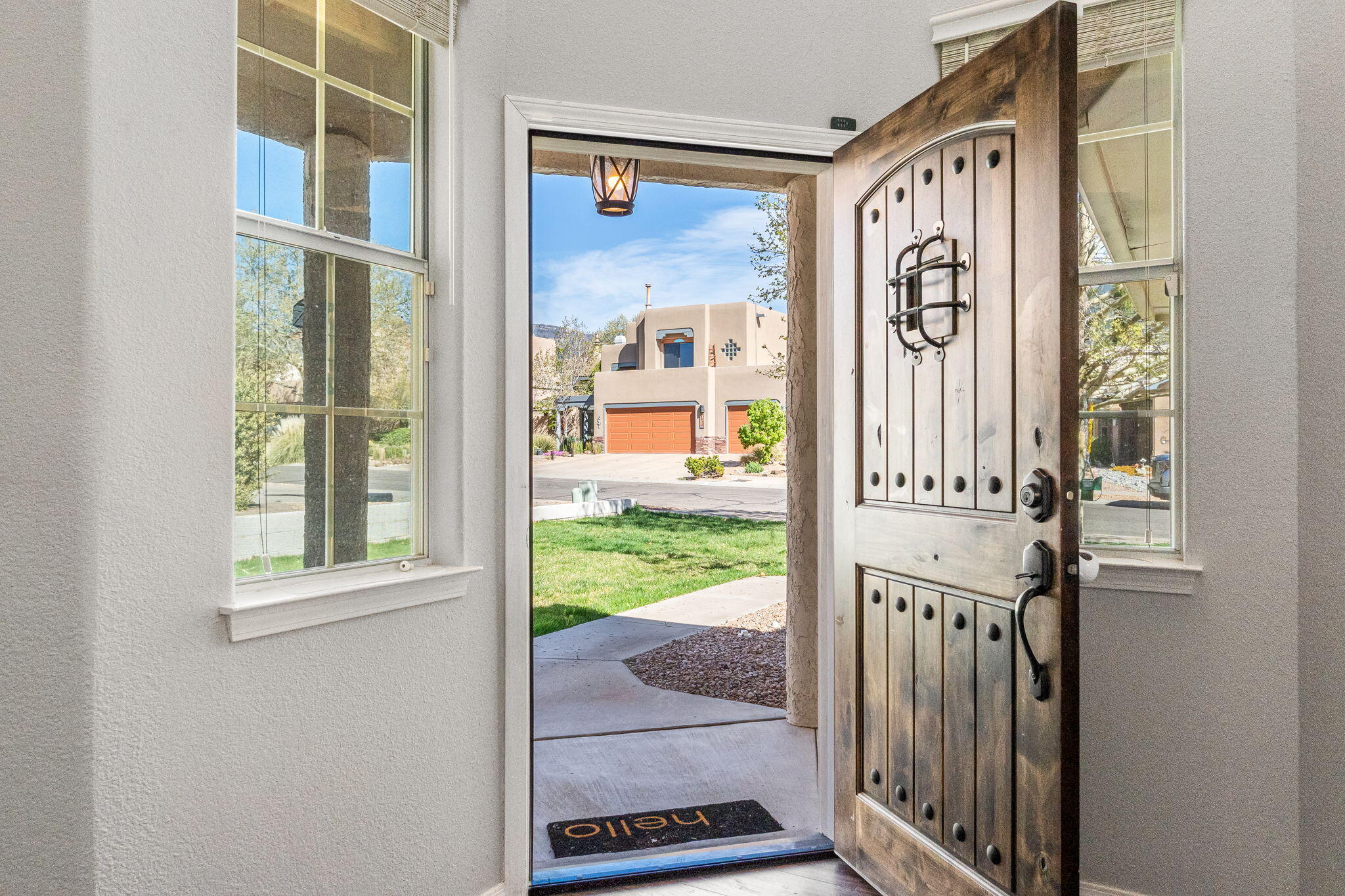 5505 Camino Arbustos NE