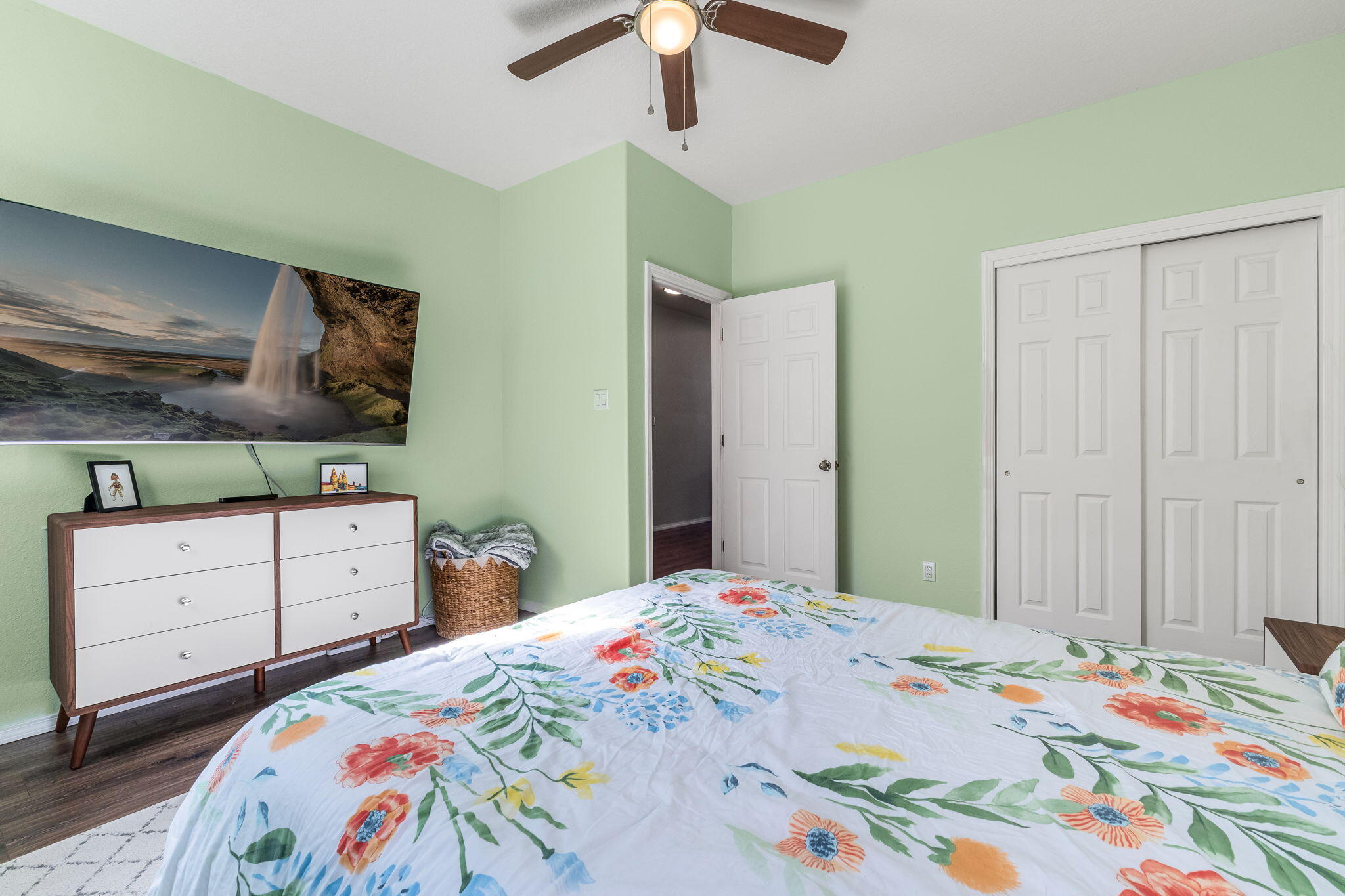 5505 Camino Arbustos NE