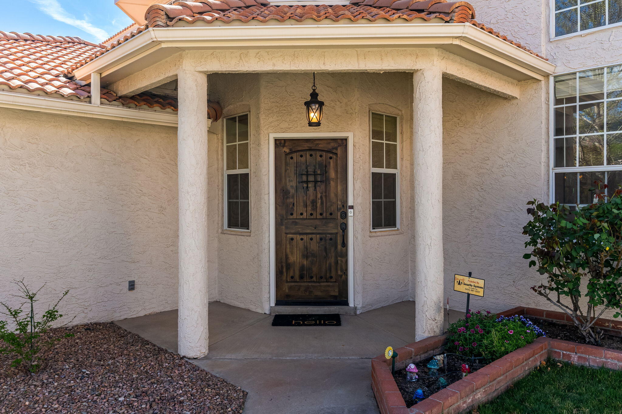 5505 Camino Arbustos NE