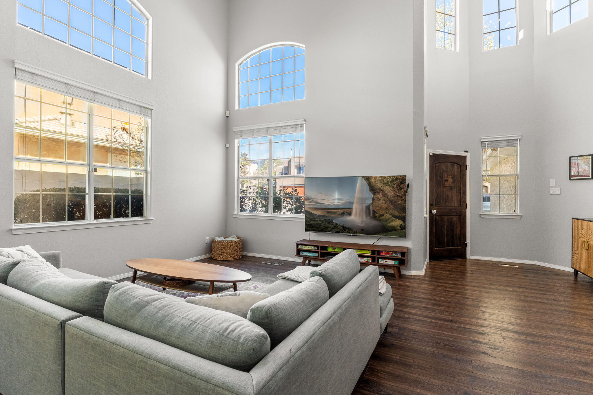 5505 Camino Arbustos NE