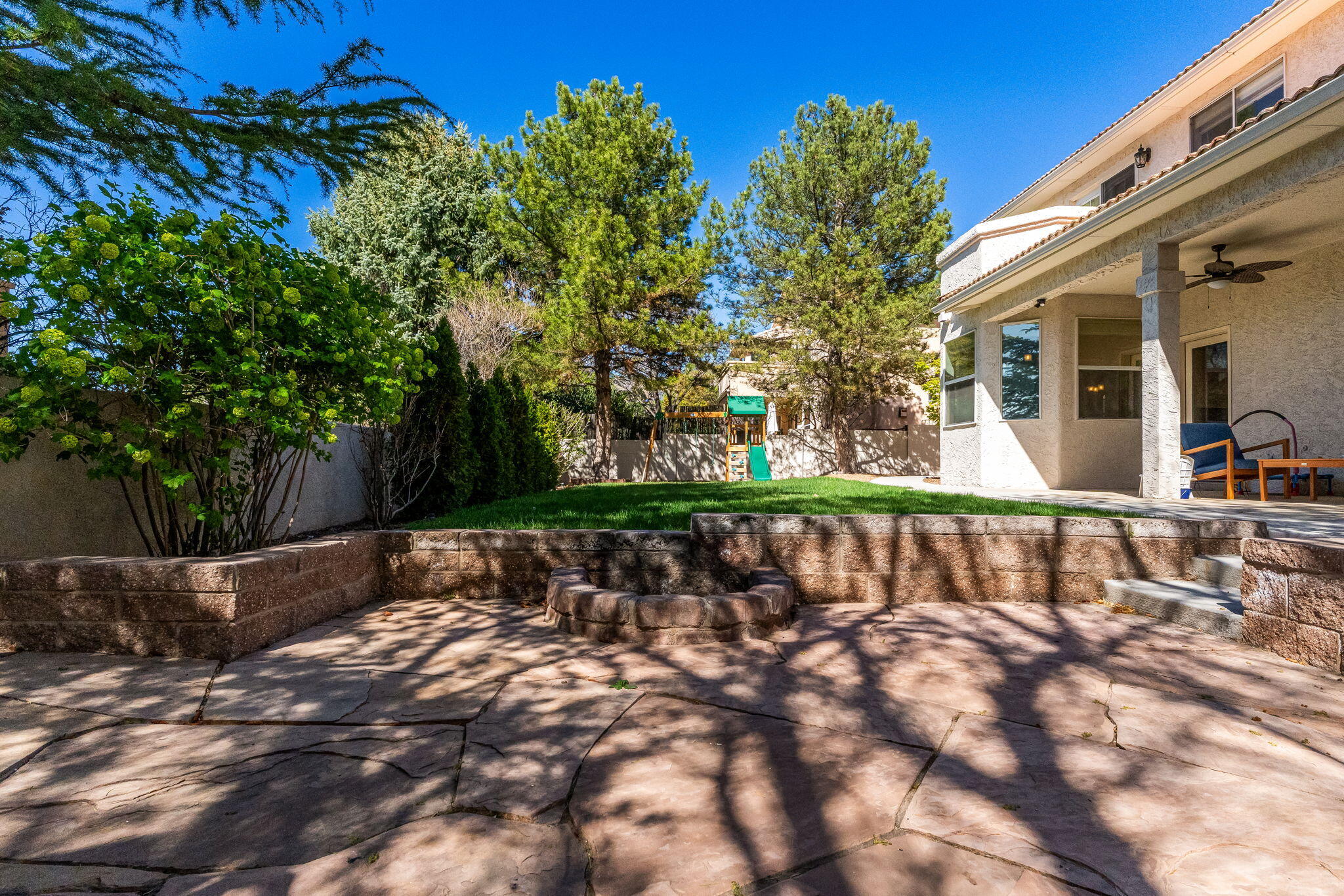 5505 Camino Arbustos NE