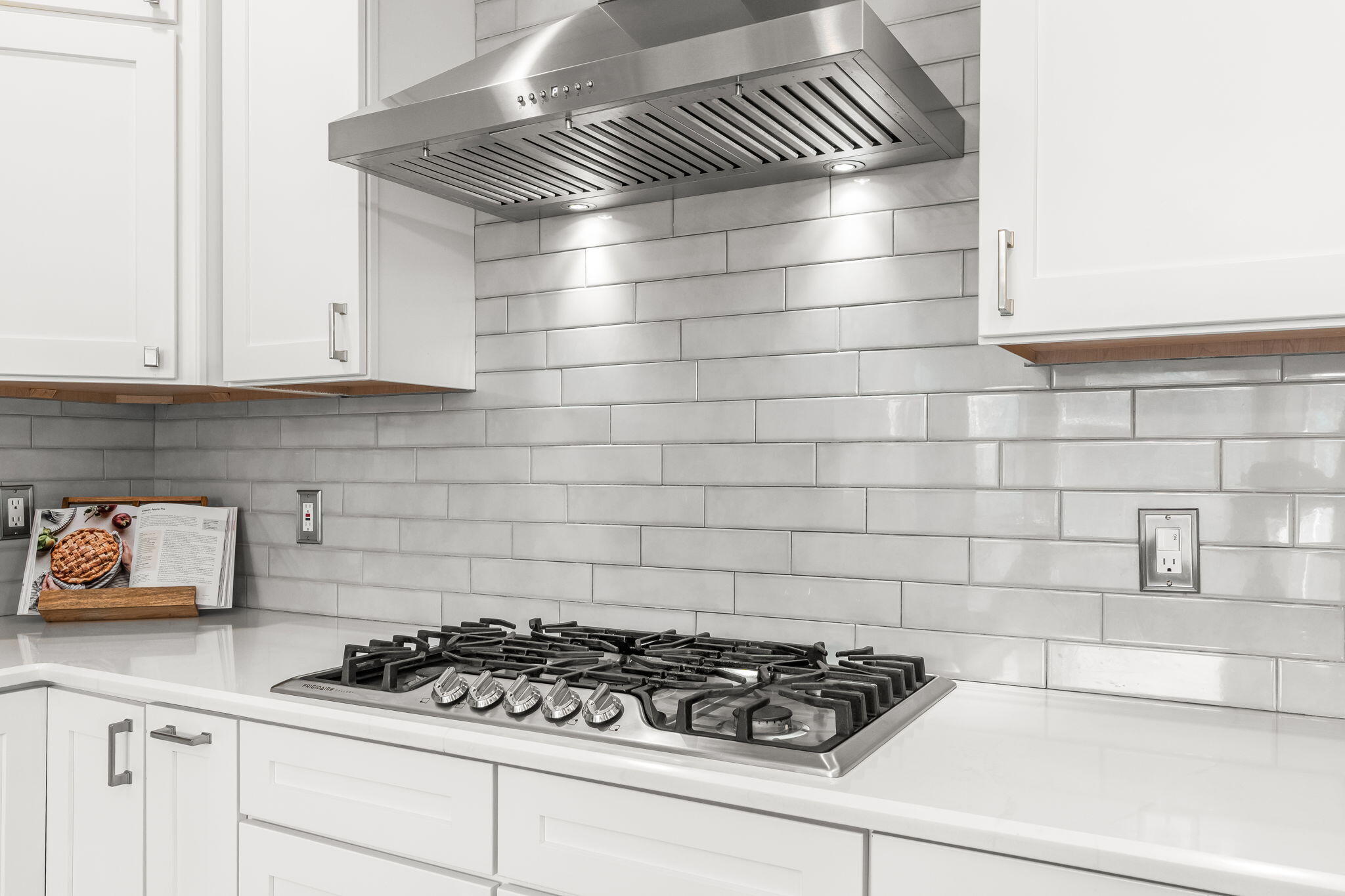 5505 Camino Arbustos NE