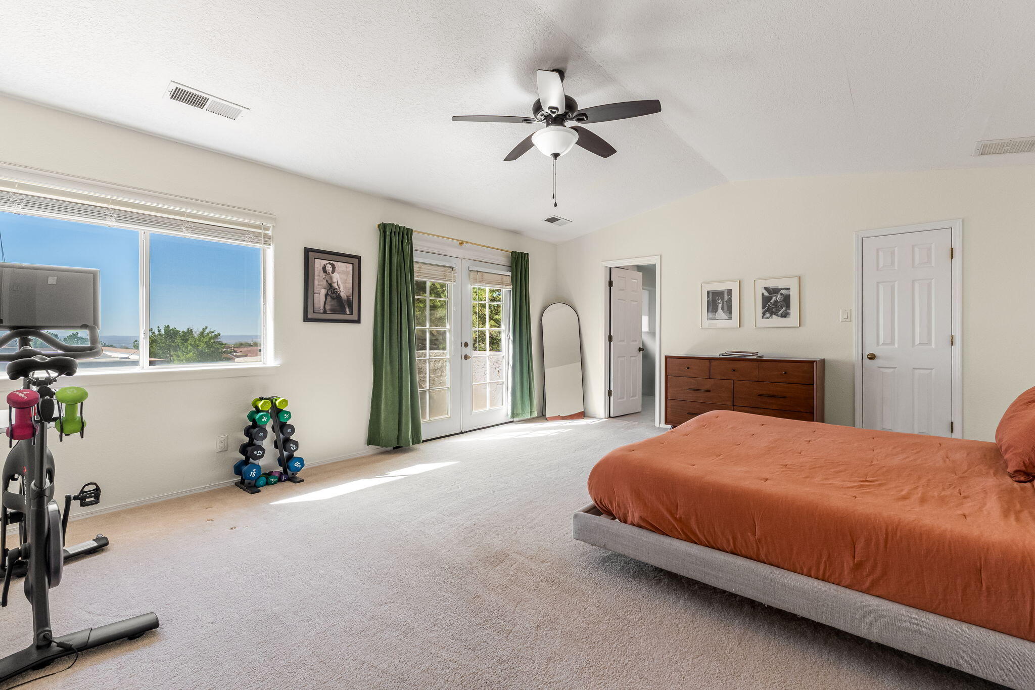 5505 Camino Arbustos NE