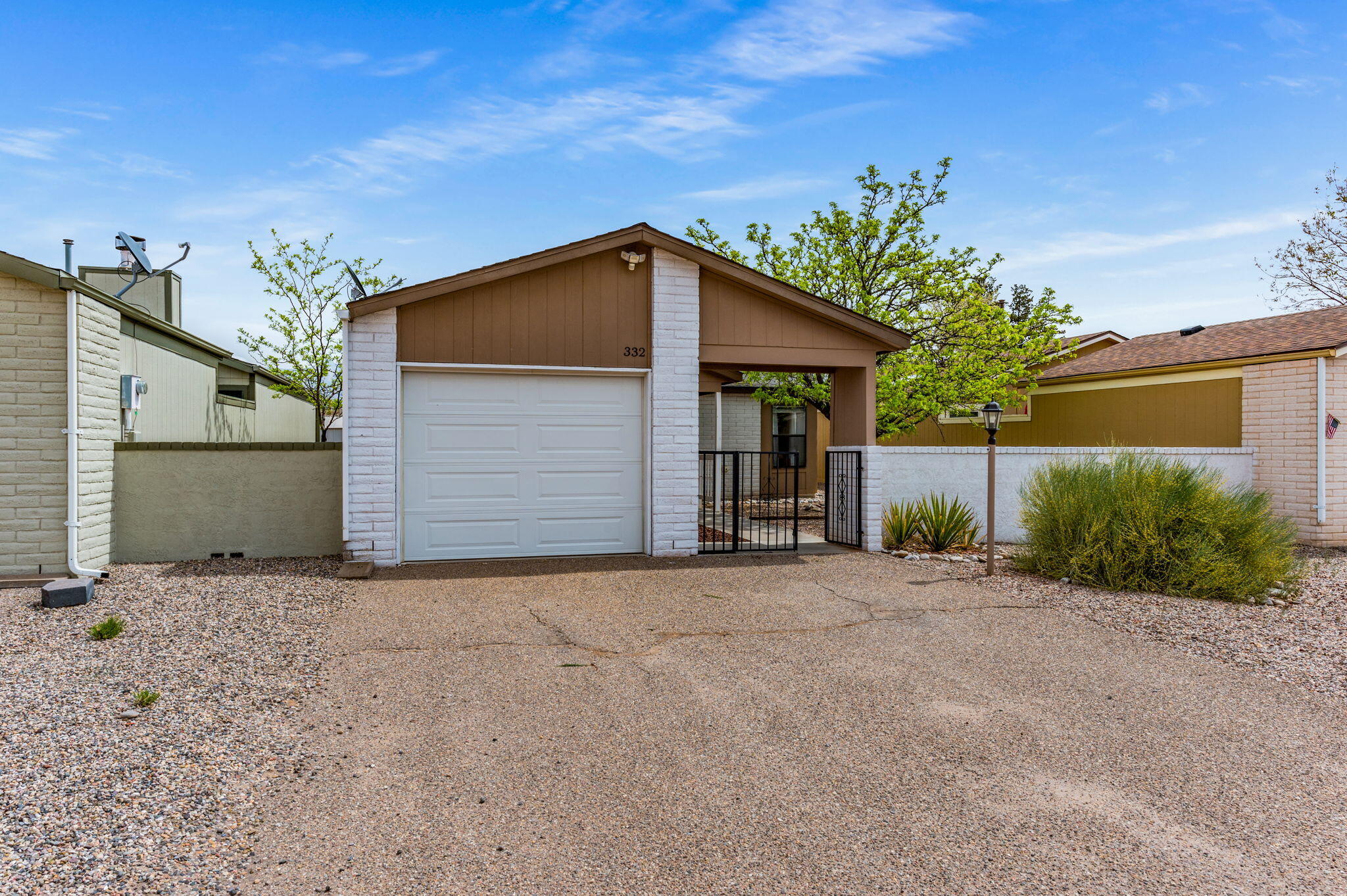 332 Sundt Court NE