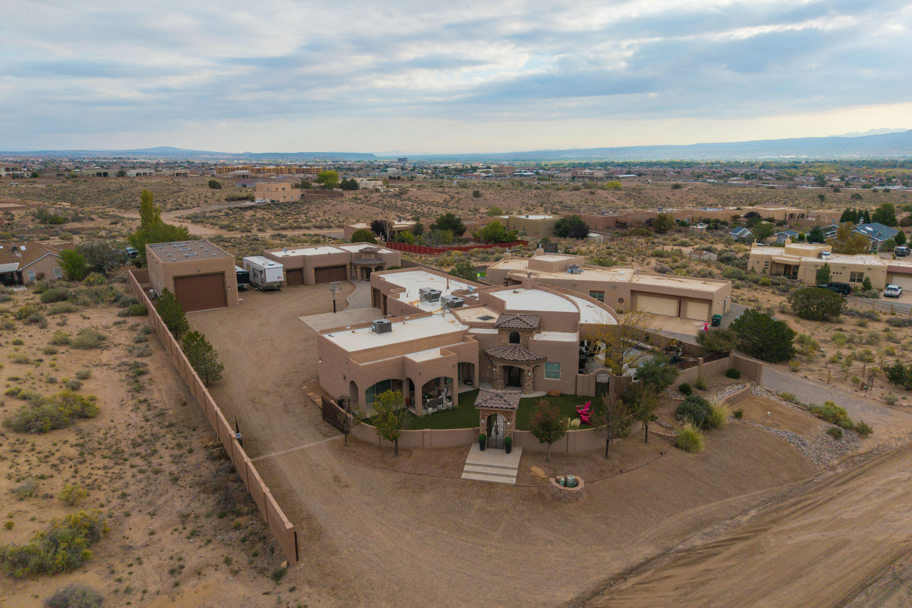 6917 Chapingo Road NE