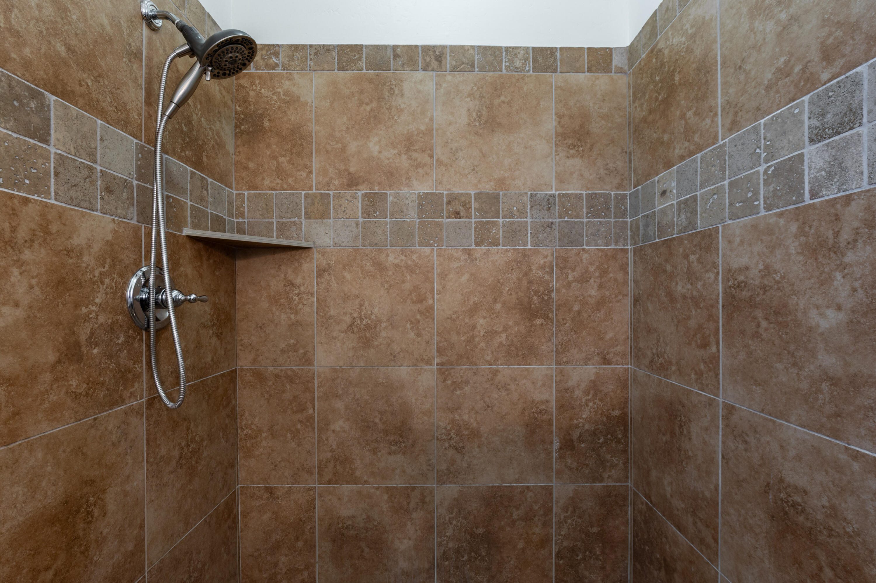 6917 Chapingo Road NE