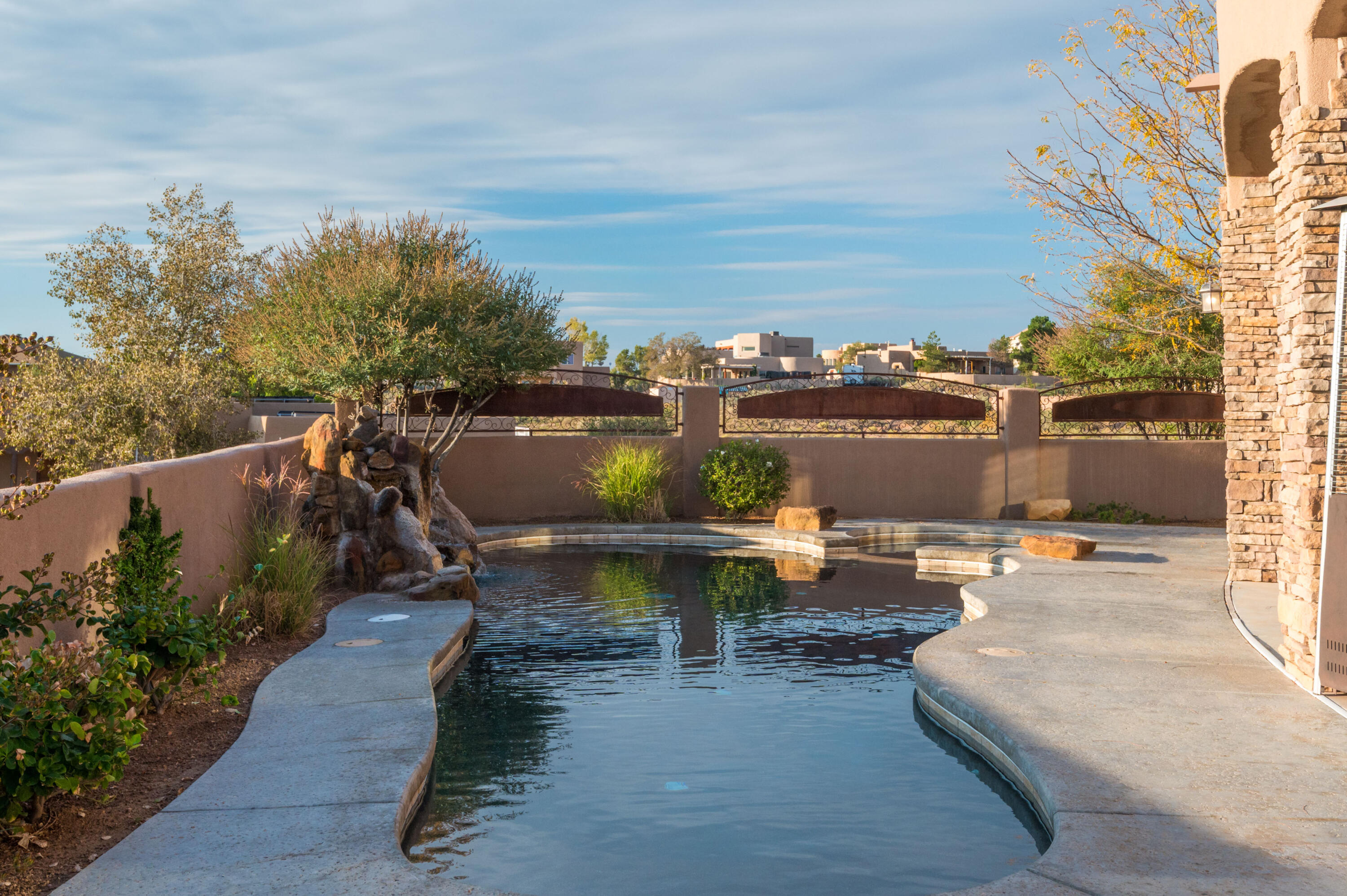 6917 Chapingo Road NE