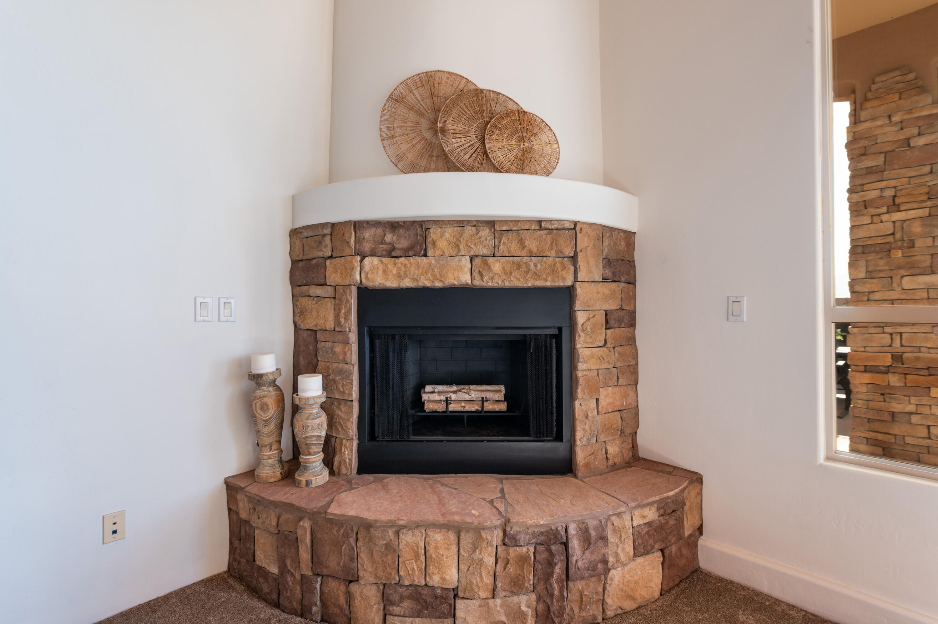 6917 Chapingo Road NE