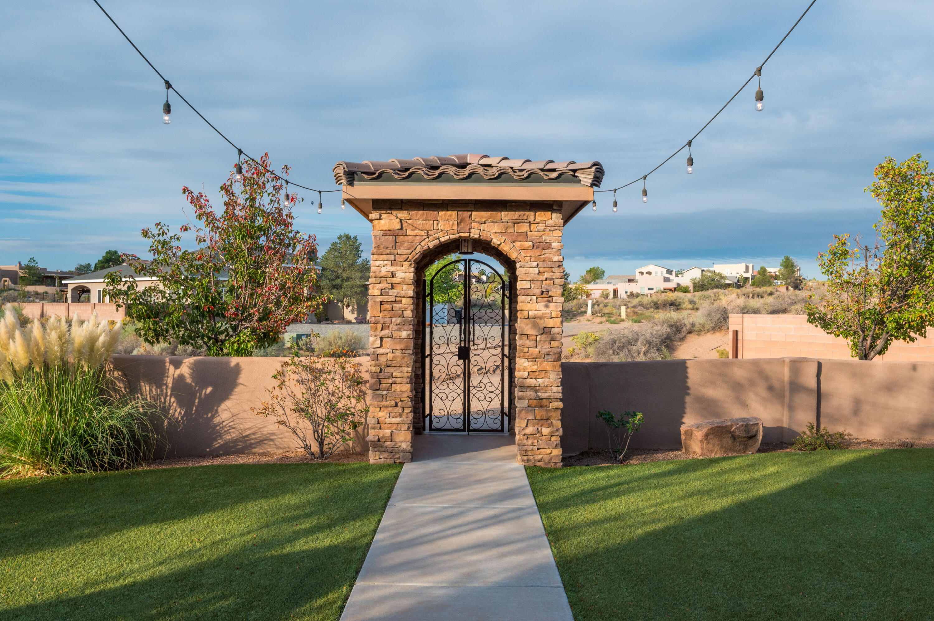 6917 Chapingo Road NE