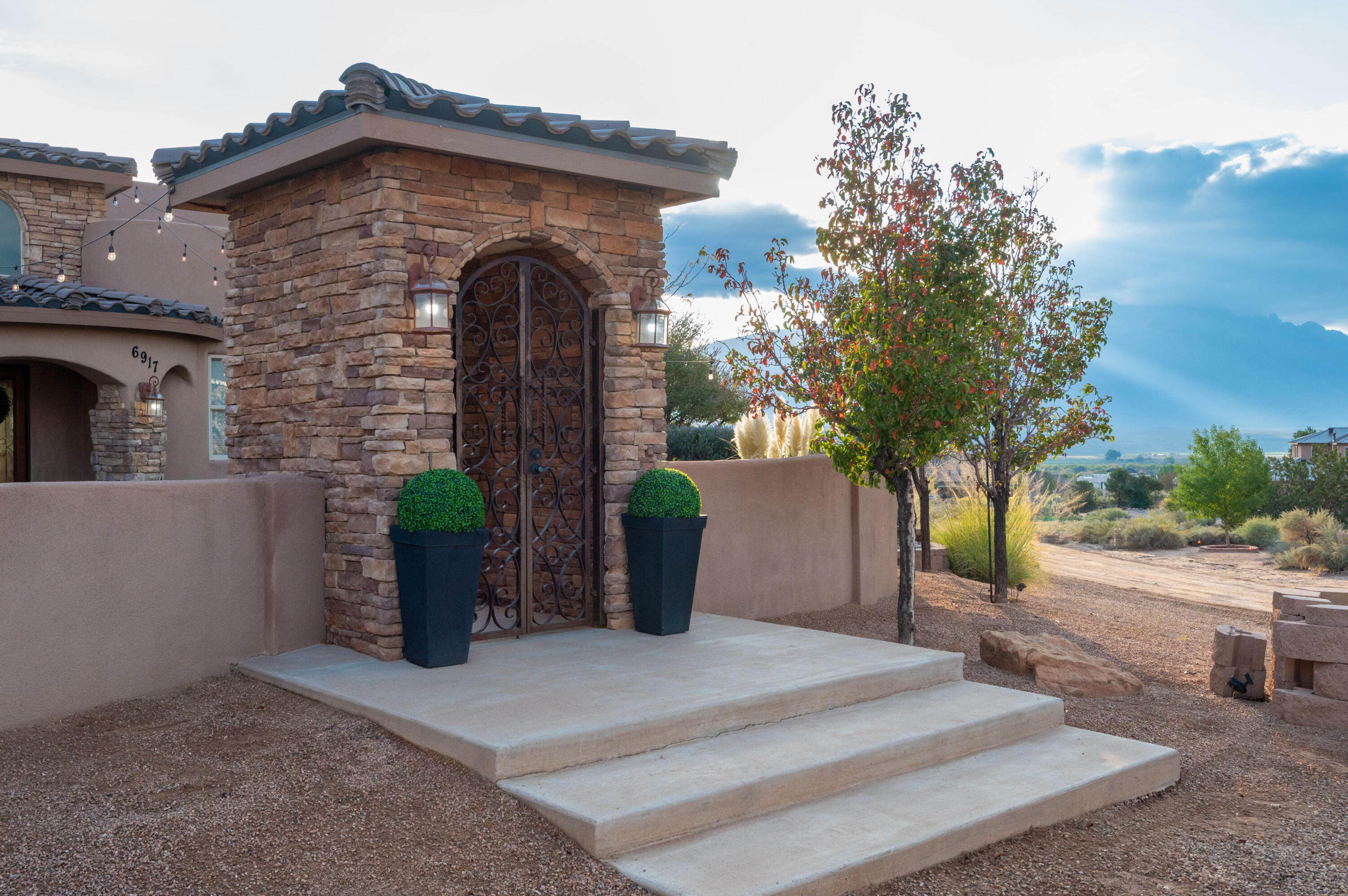 6917 Chapingo Road NE