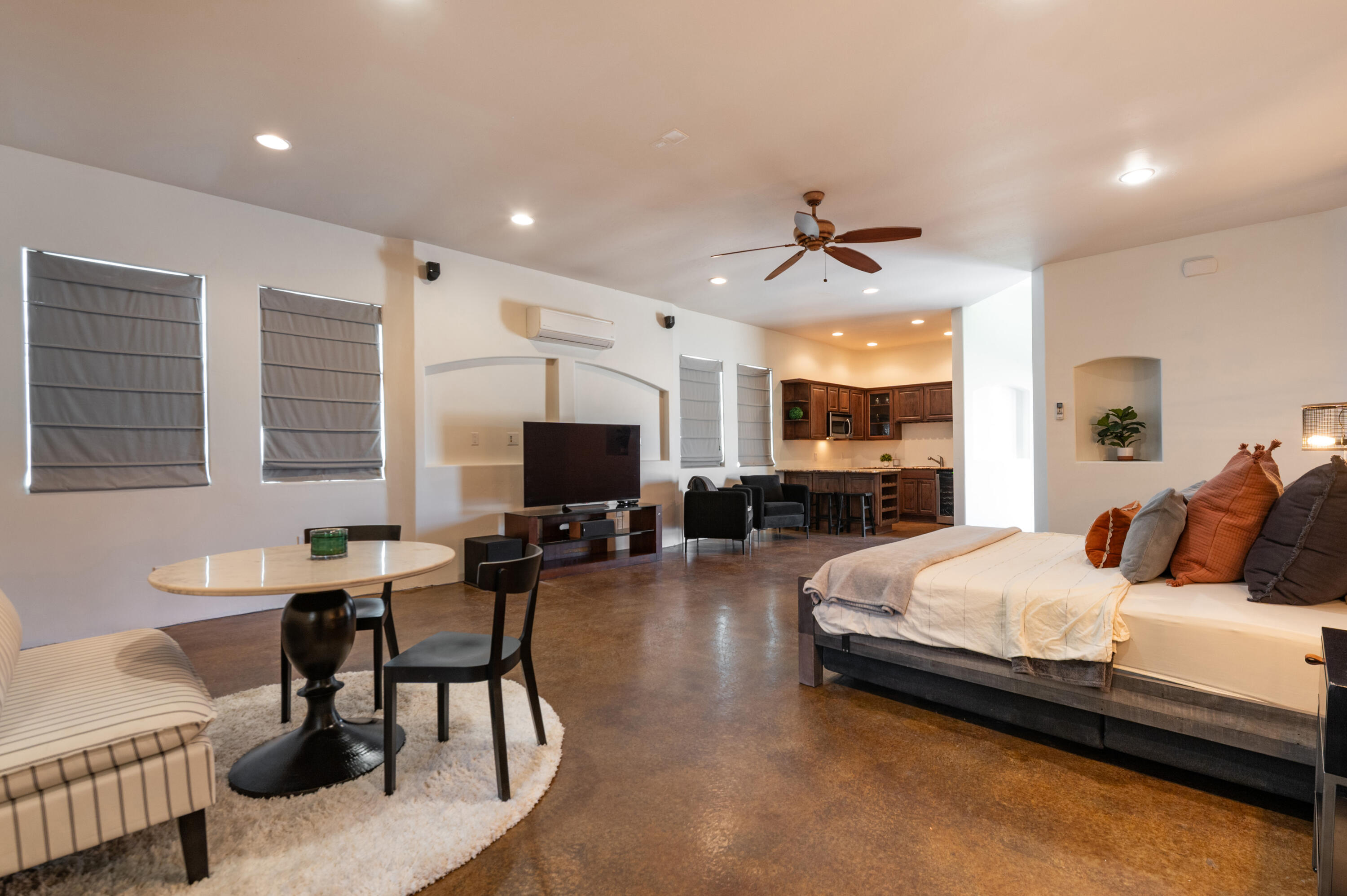 6917 Chapingo Road NE