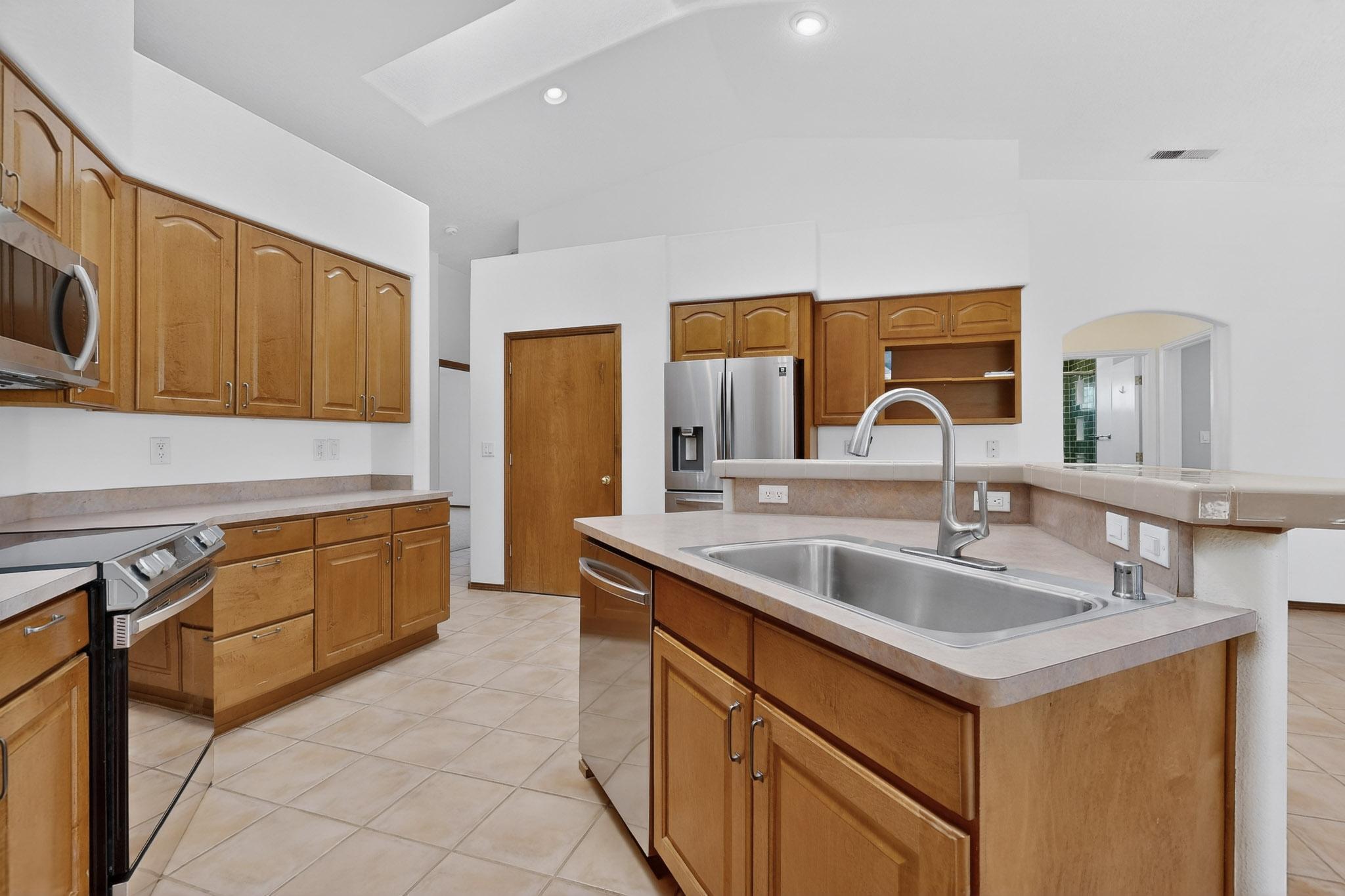 9507 Corona Avenue NE