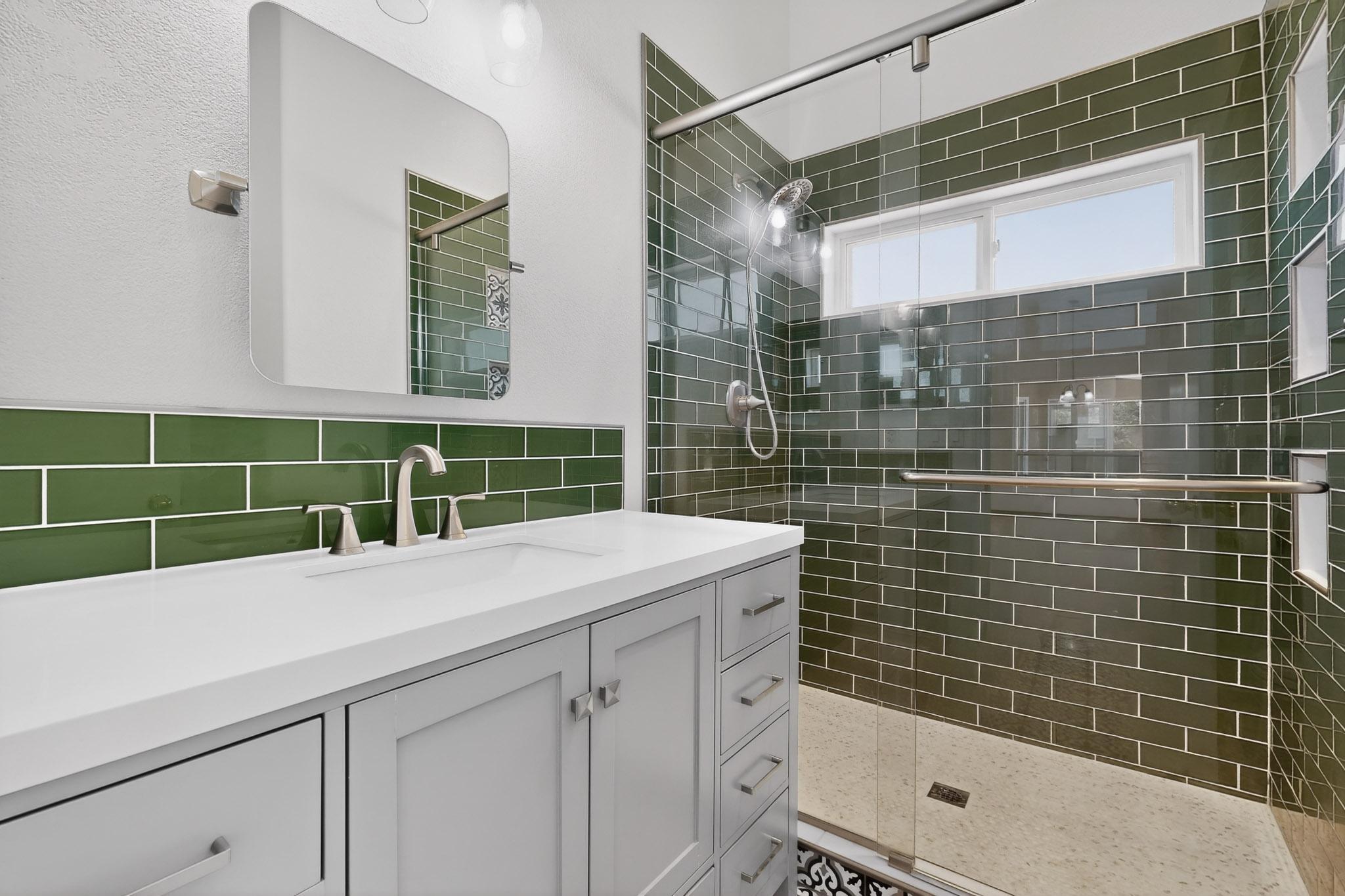 9507 Corona Avenue NE