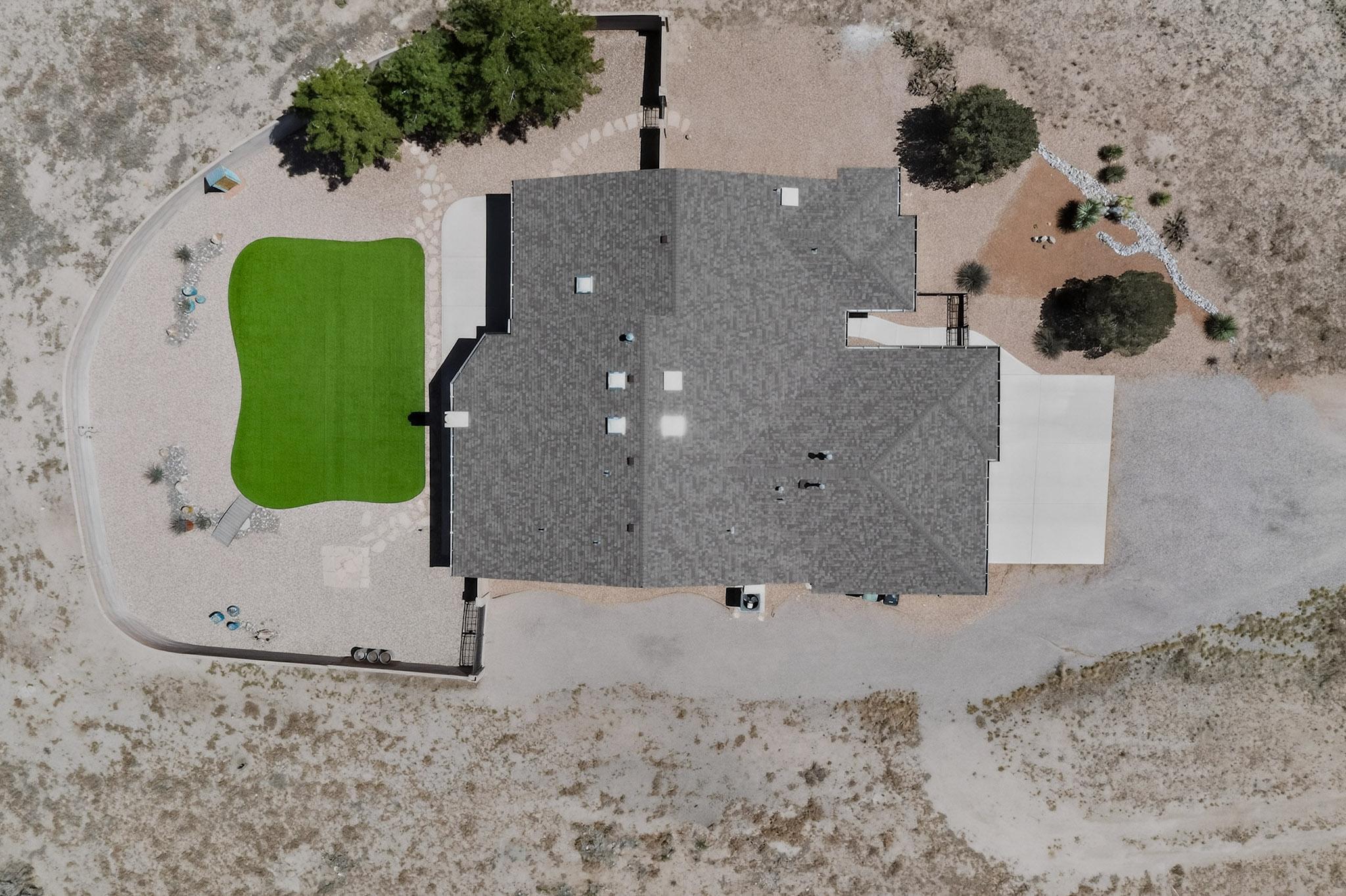 9507 Corona Avenue NE