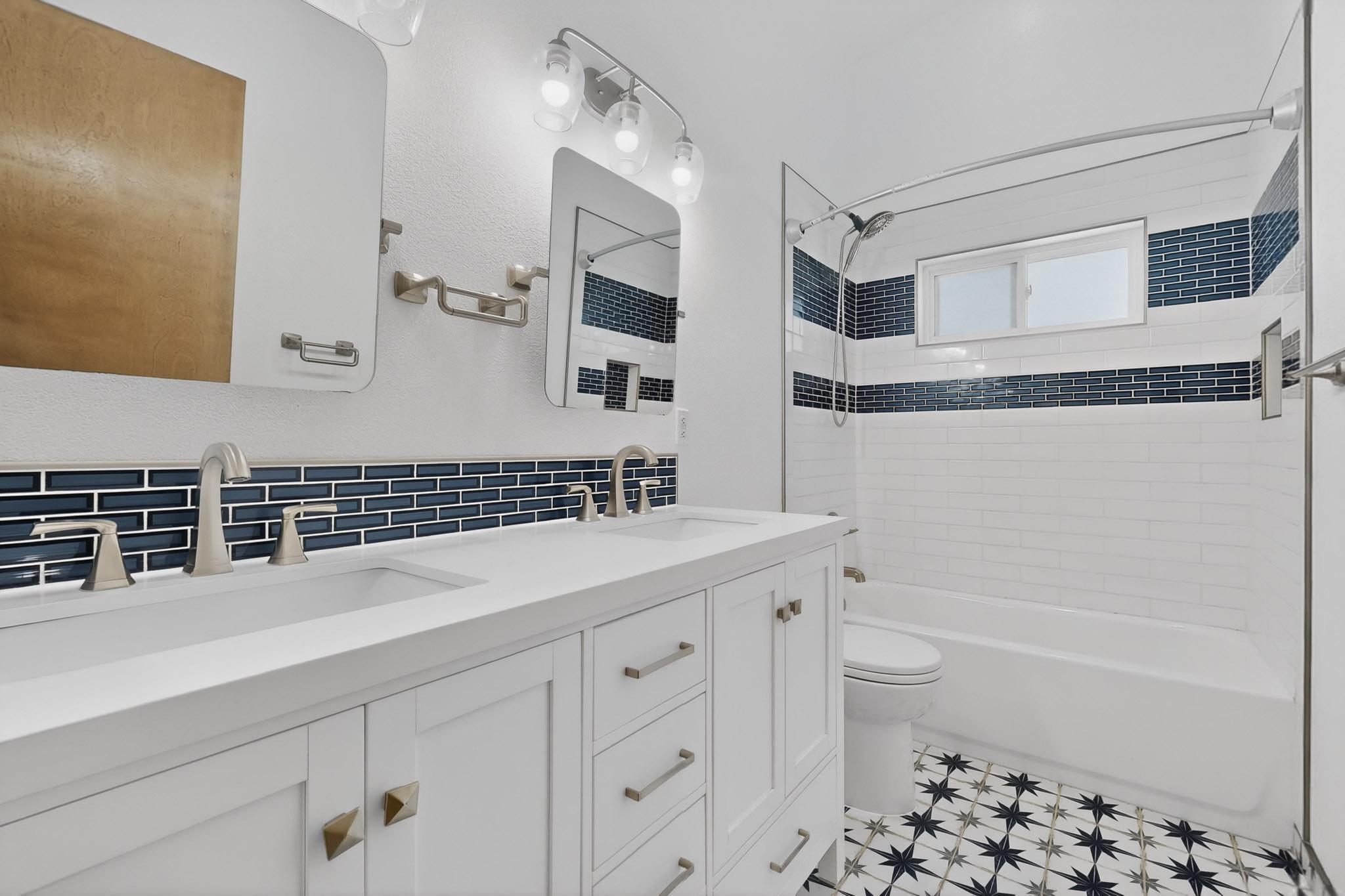 9507 Corona Avenue NE