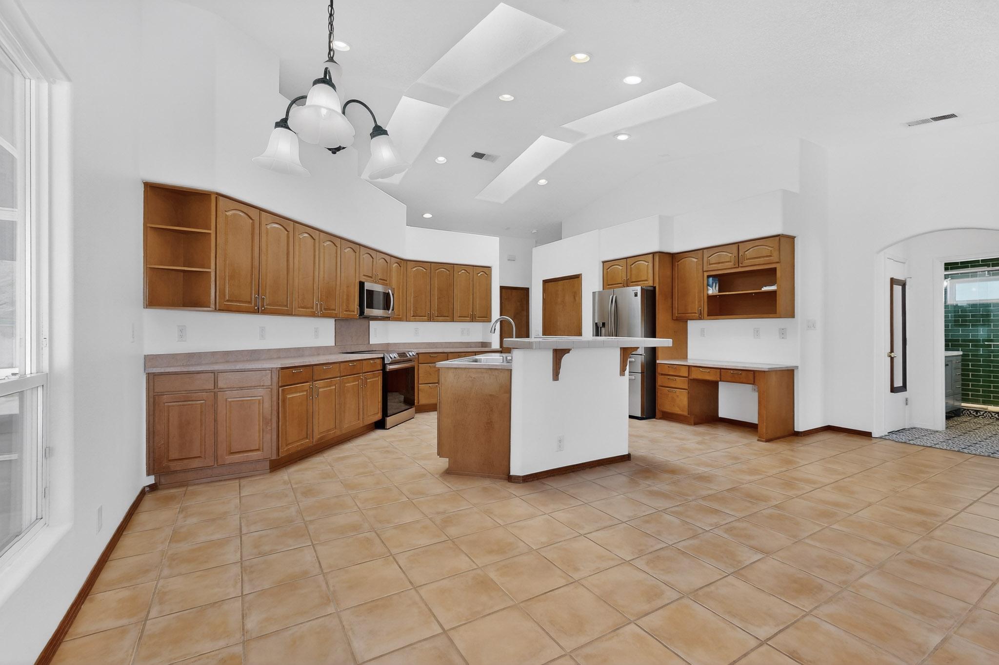 9507 Corona Avenue NE