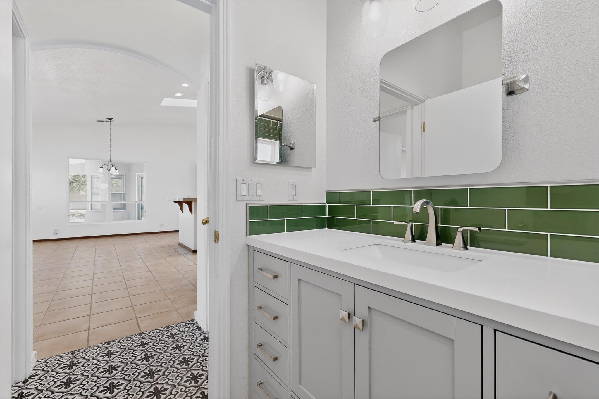 9507 Corona Avenue NE