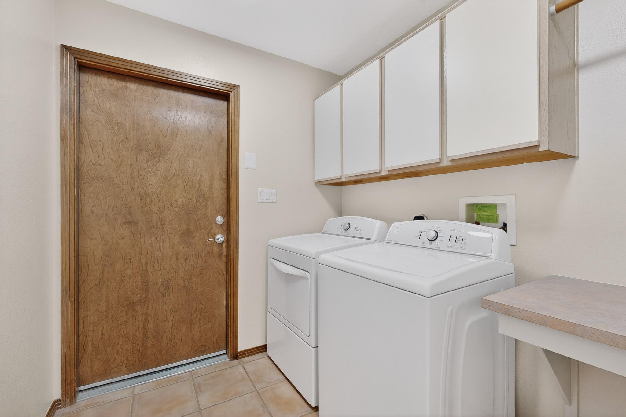 9507 Corona Avenue NE