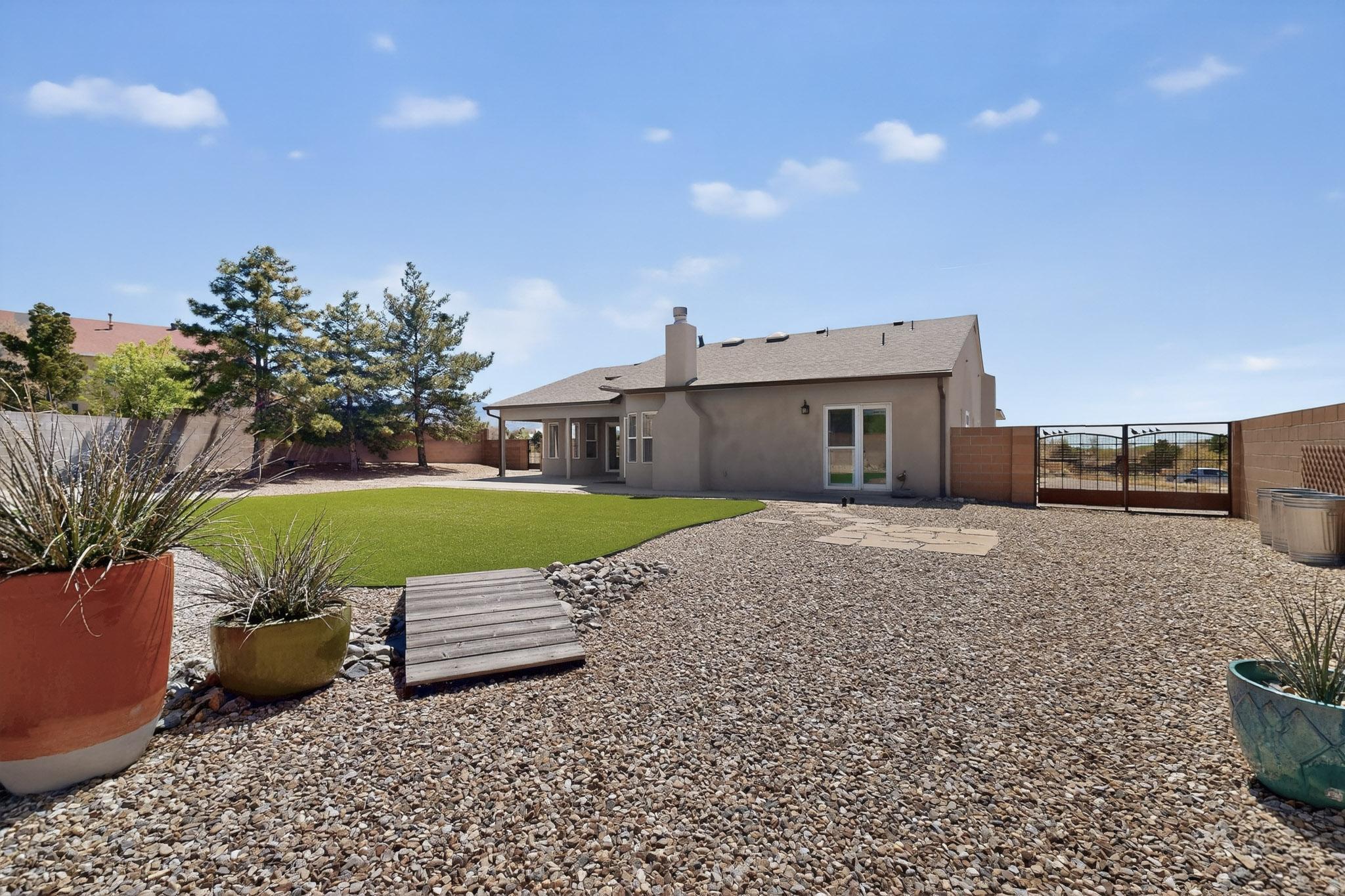 9507 Corona Avenue NE