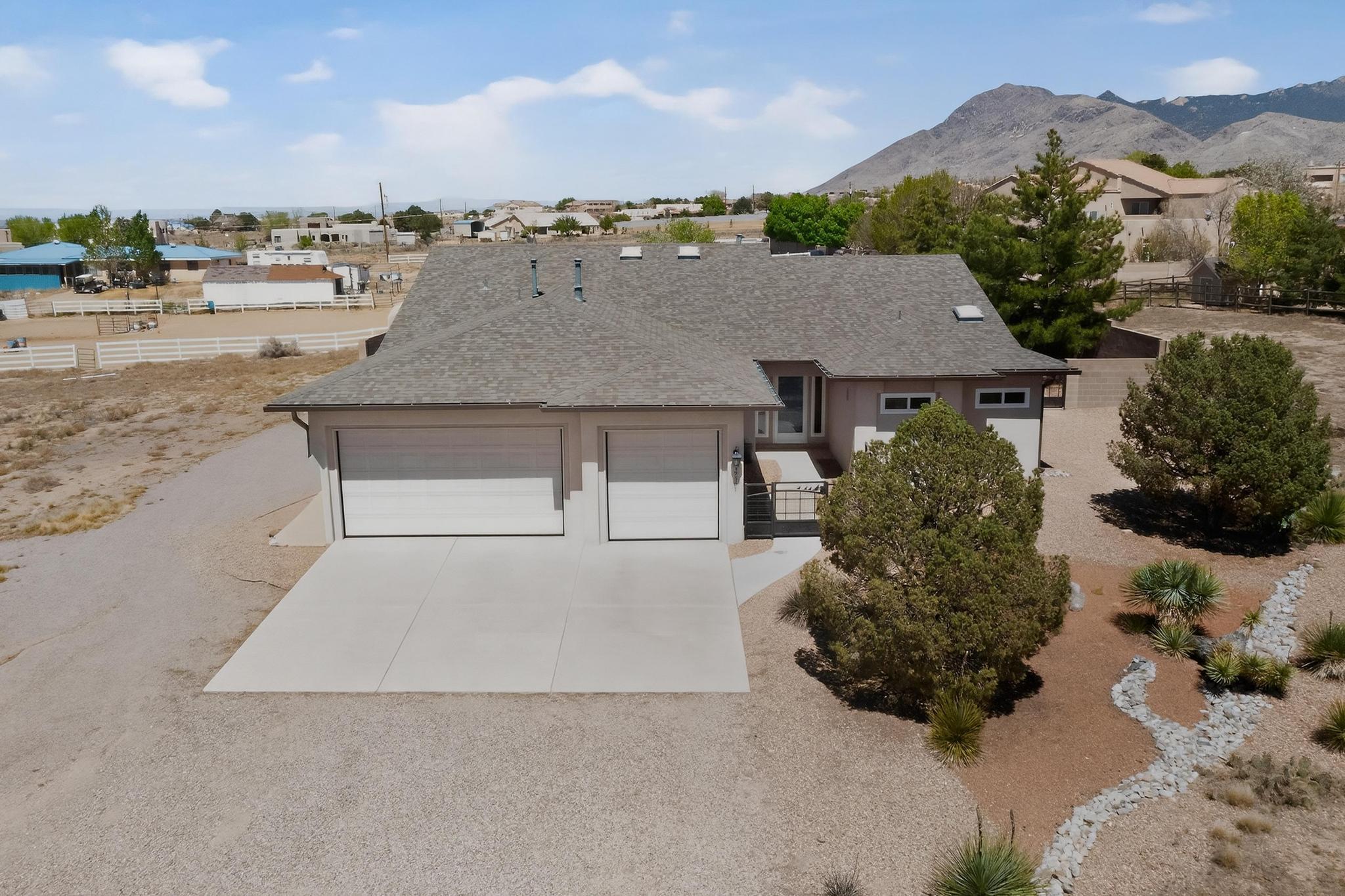 9507 Corona Avenue NE