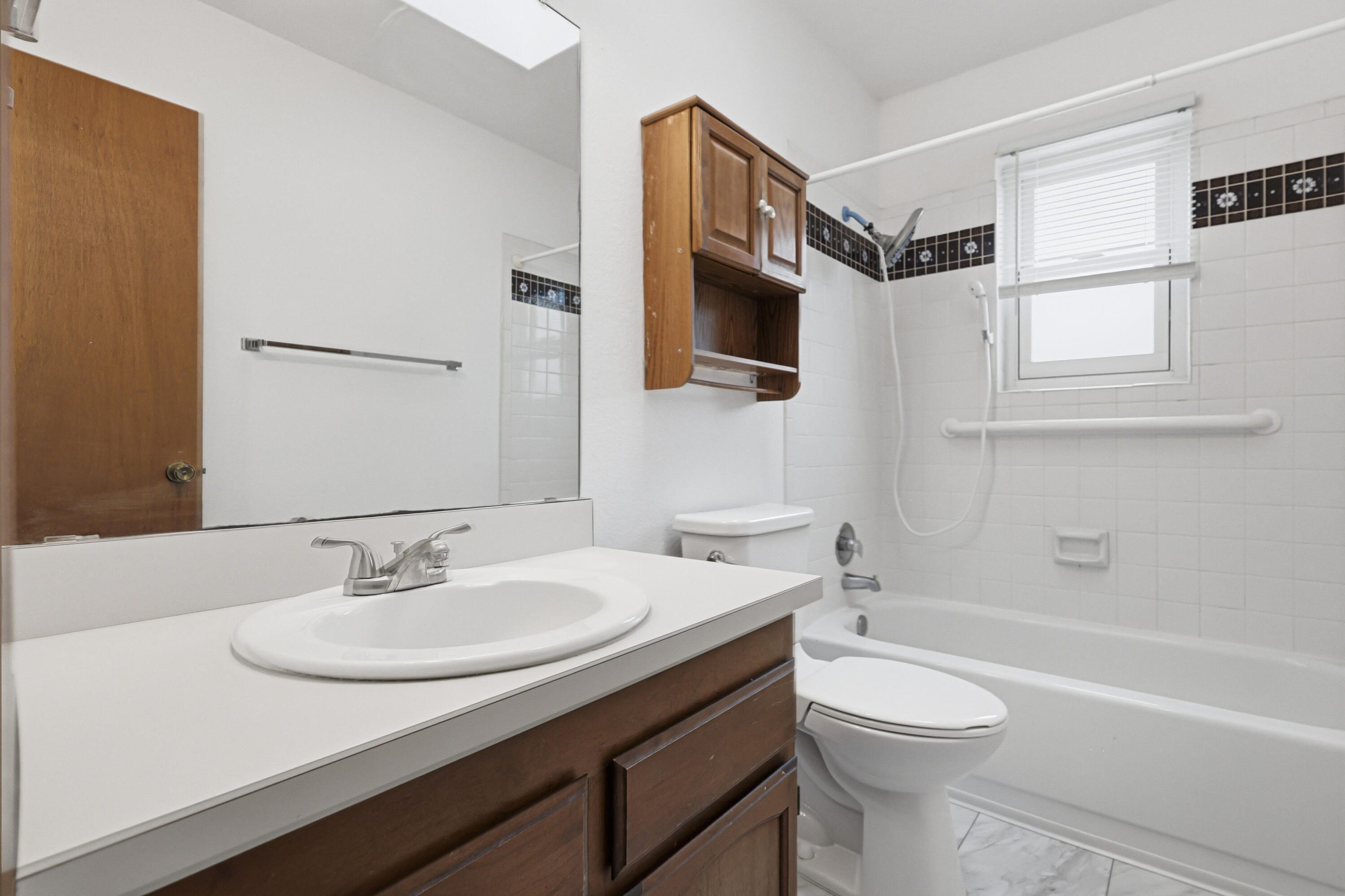 6 Sierra Vista Court