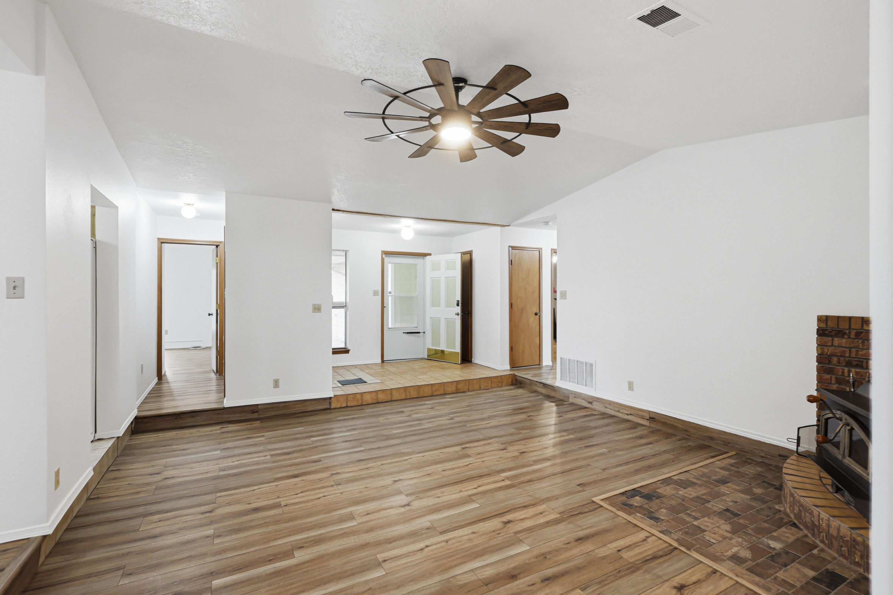 6 Sierra Vista Court