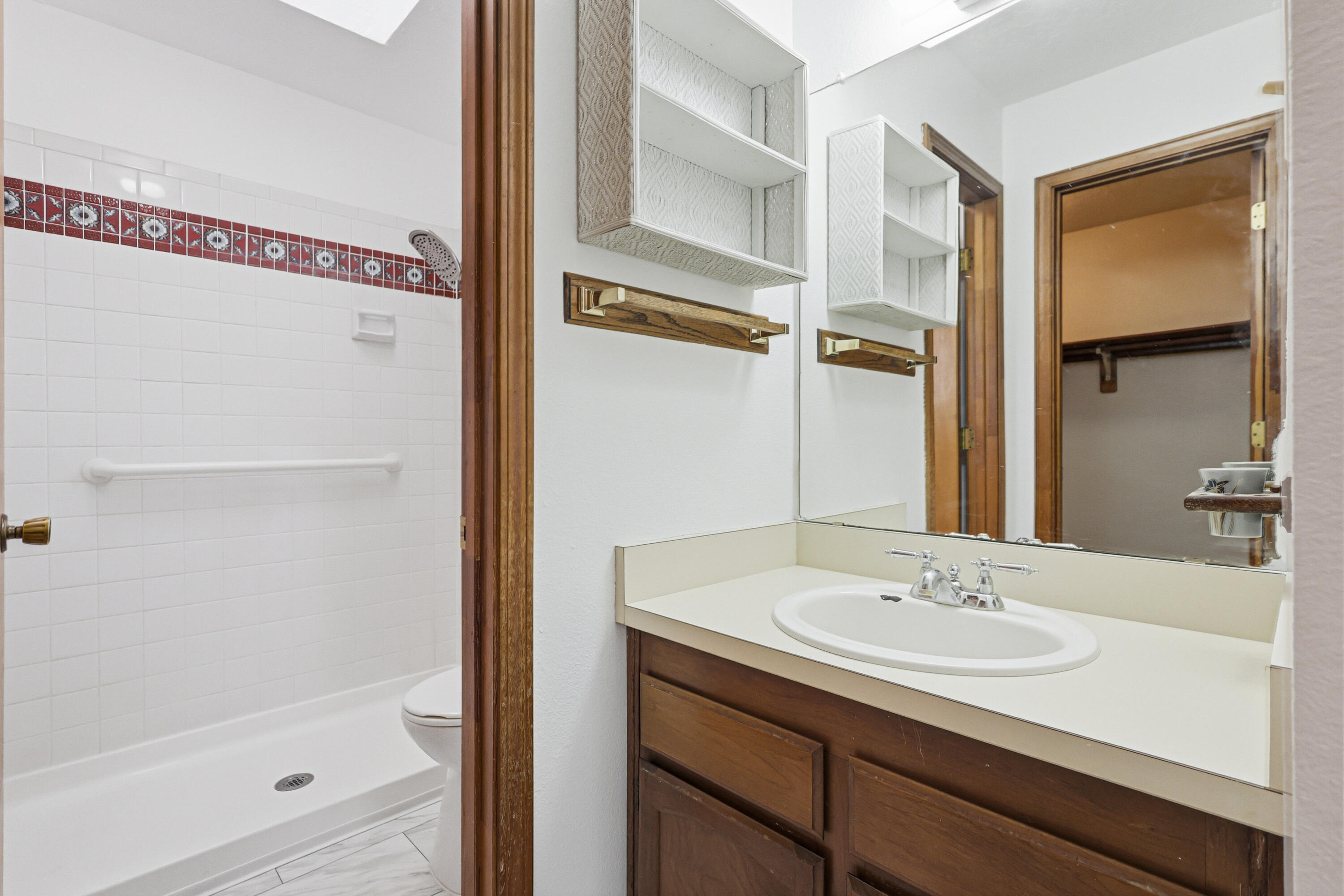 6 Sierra Vista Court