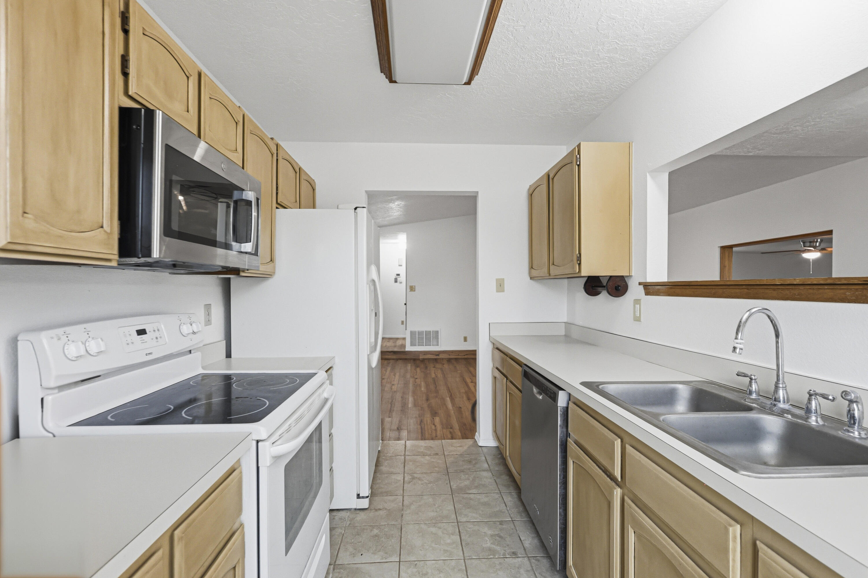 6 Sierra Vista Court