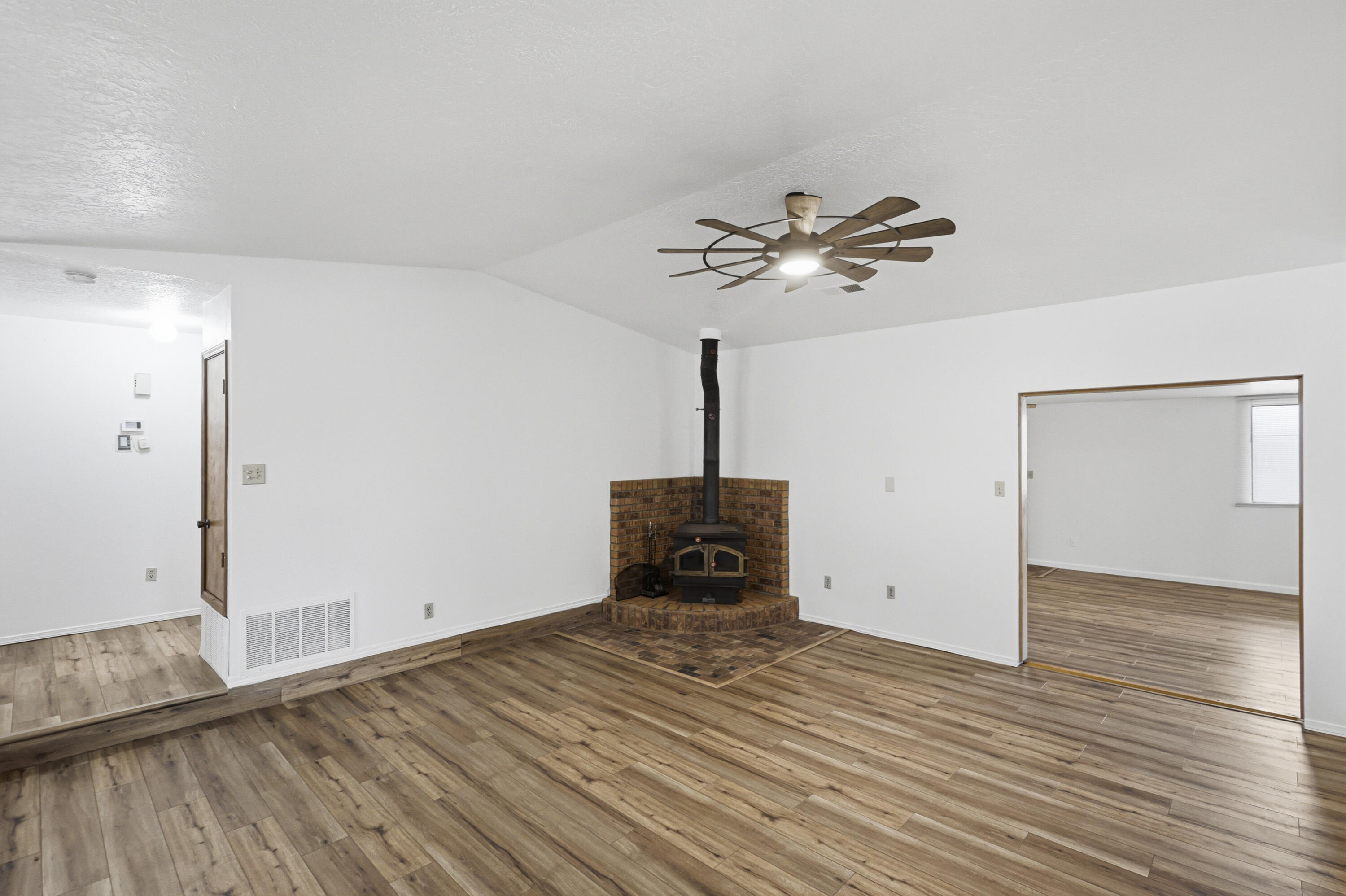 6 Sierra Vista Court