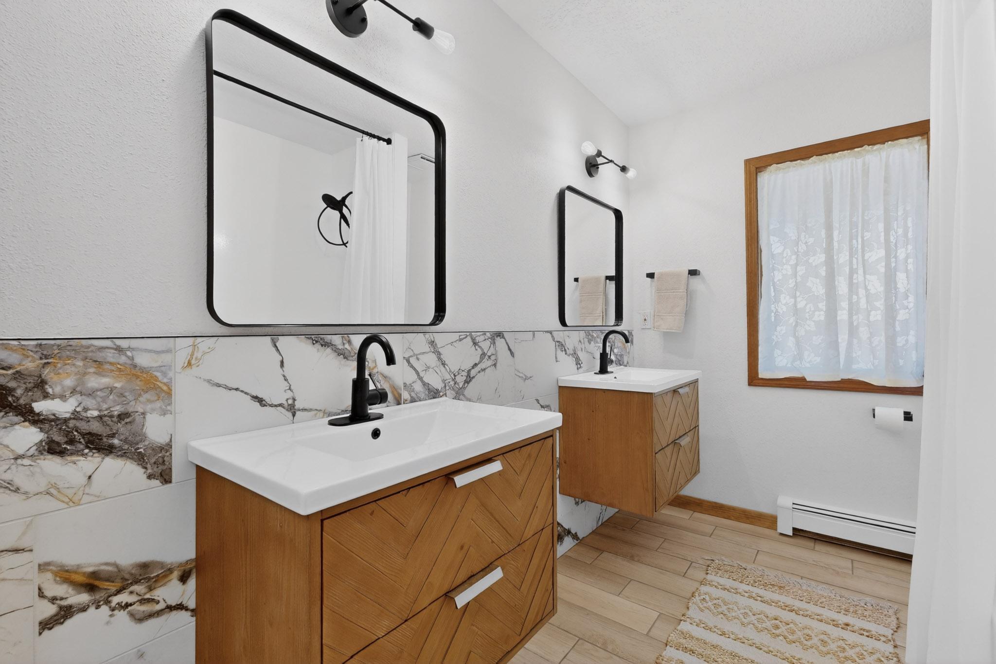 1109 Daskalos Drive NE