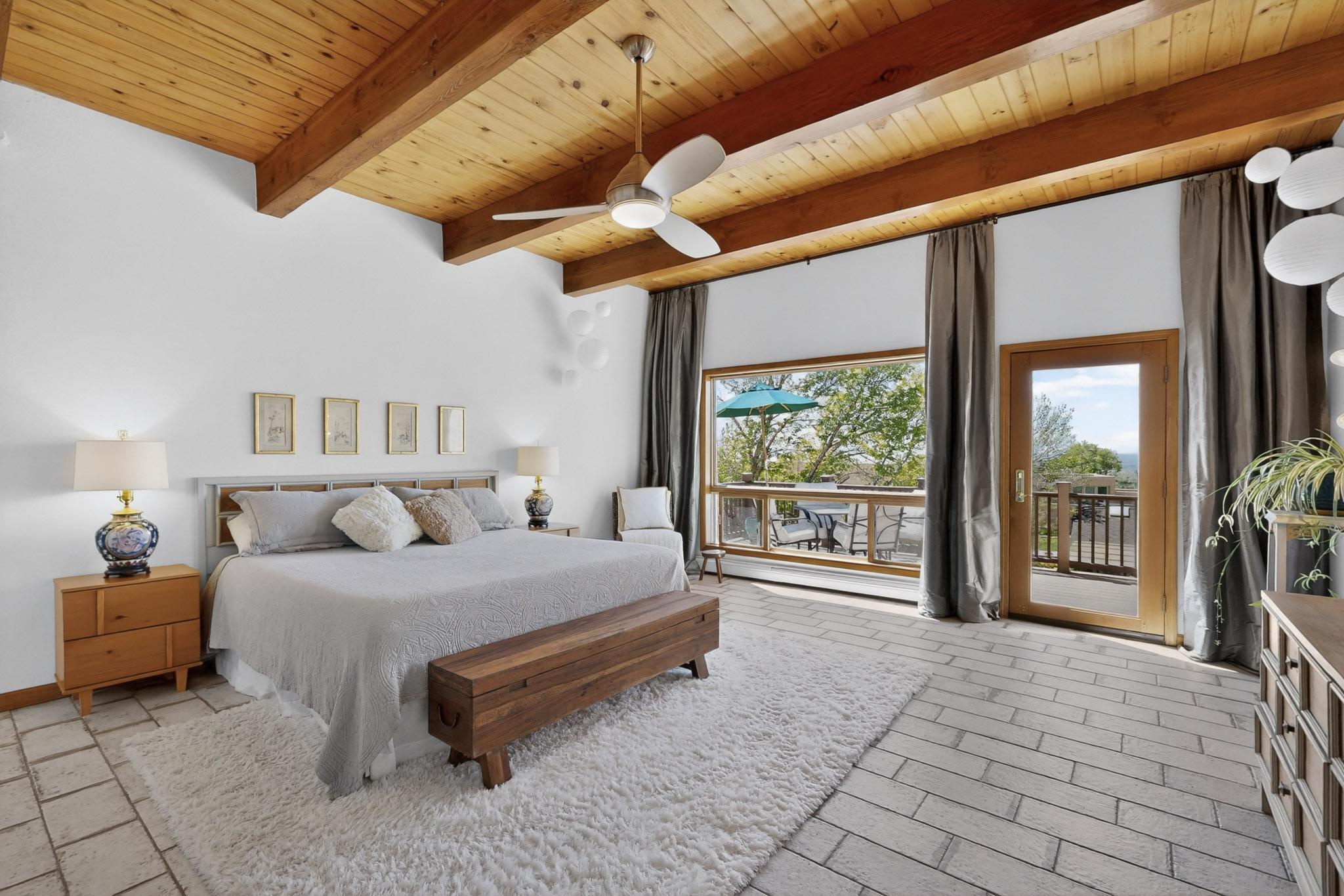 1109 Daskalos Drive NE