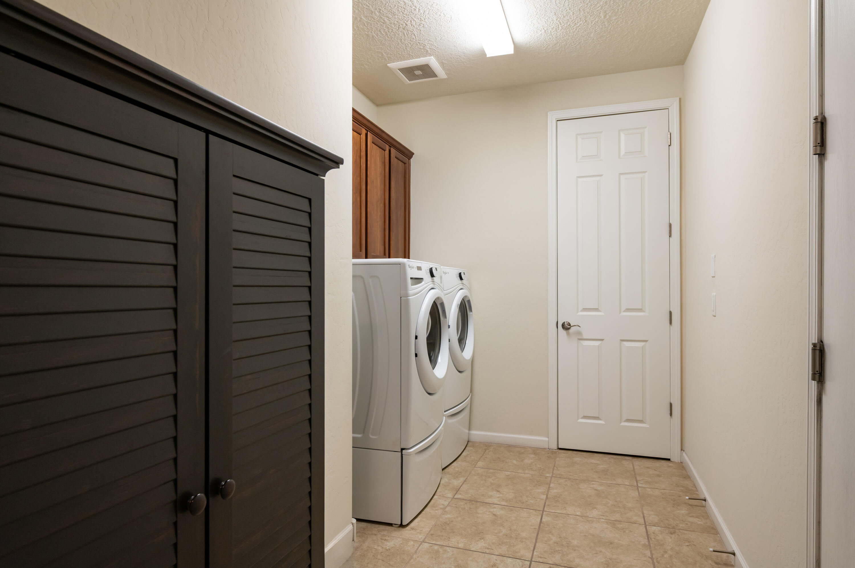 9256 Bear Lake Way NW