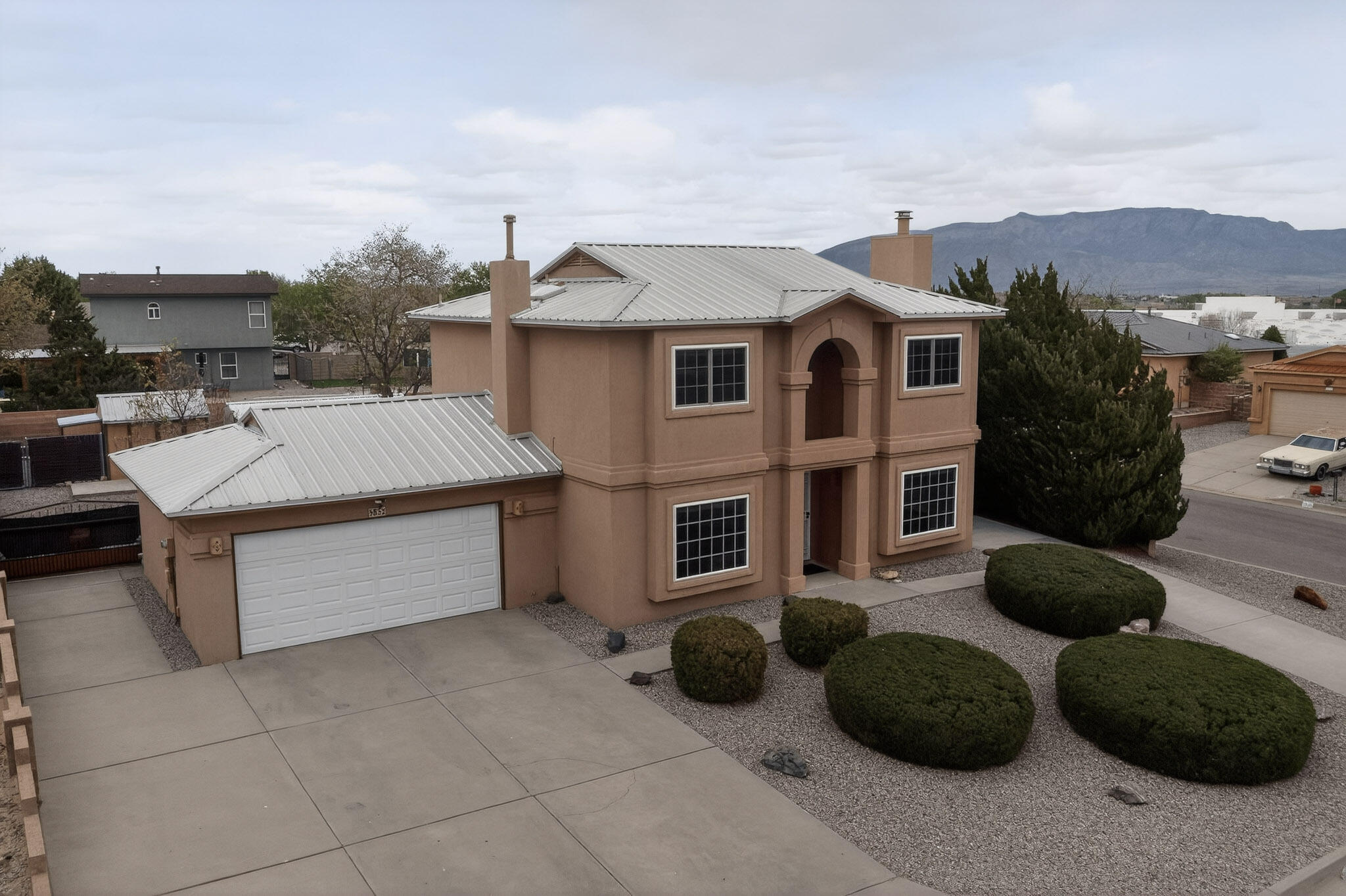 832 Monticello Park Drive SE