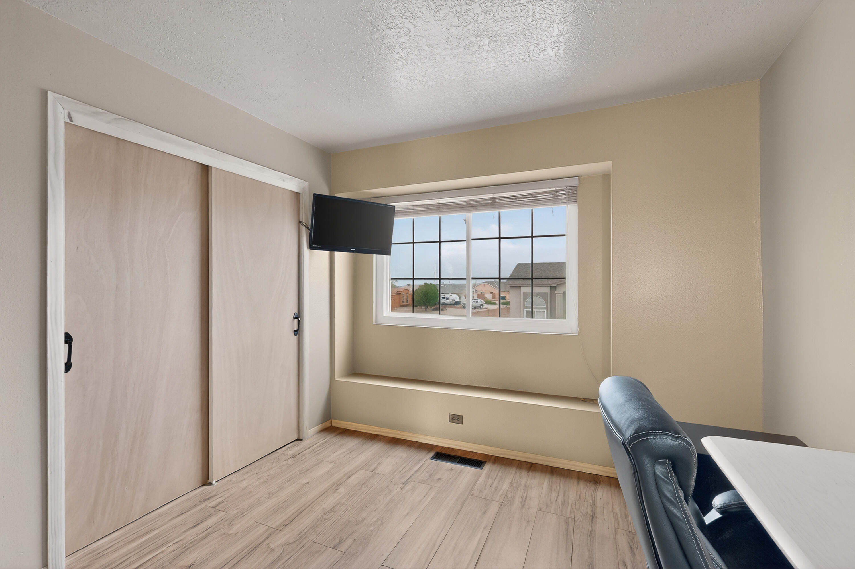 832 Monticello Park Drive SE