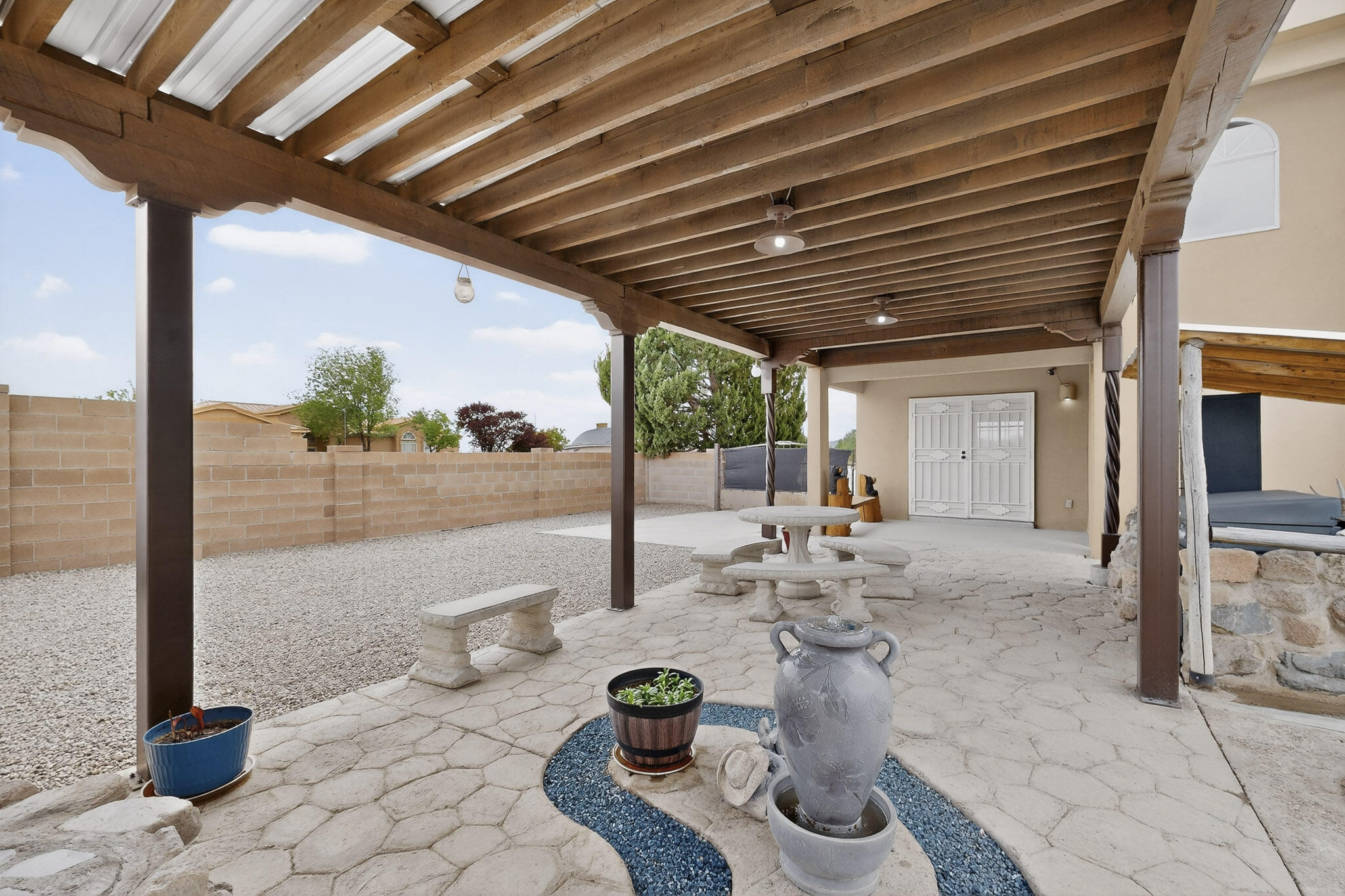 832 Monticello Park Drive SE