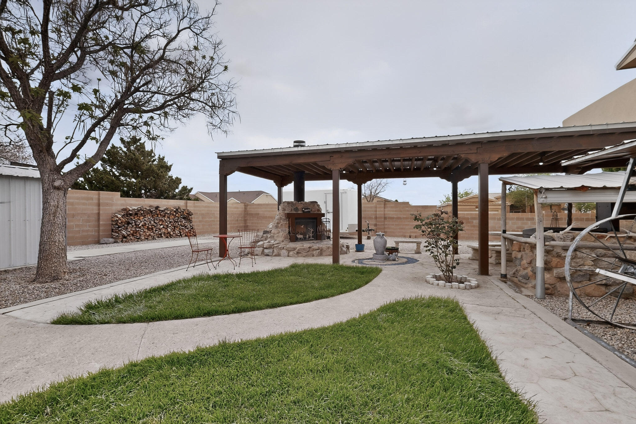 832 Monticello Park Drive SE