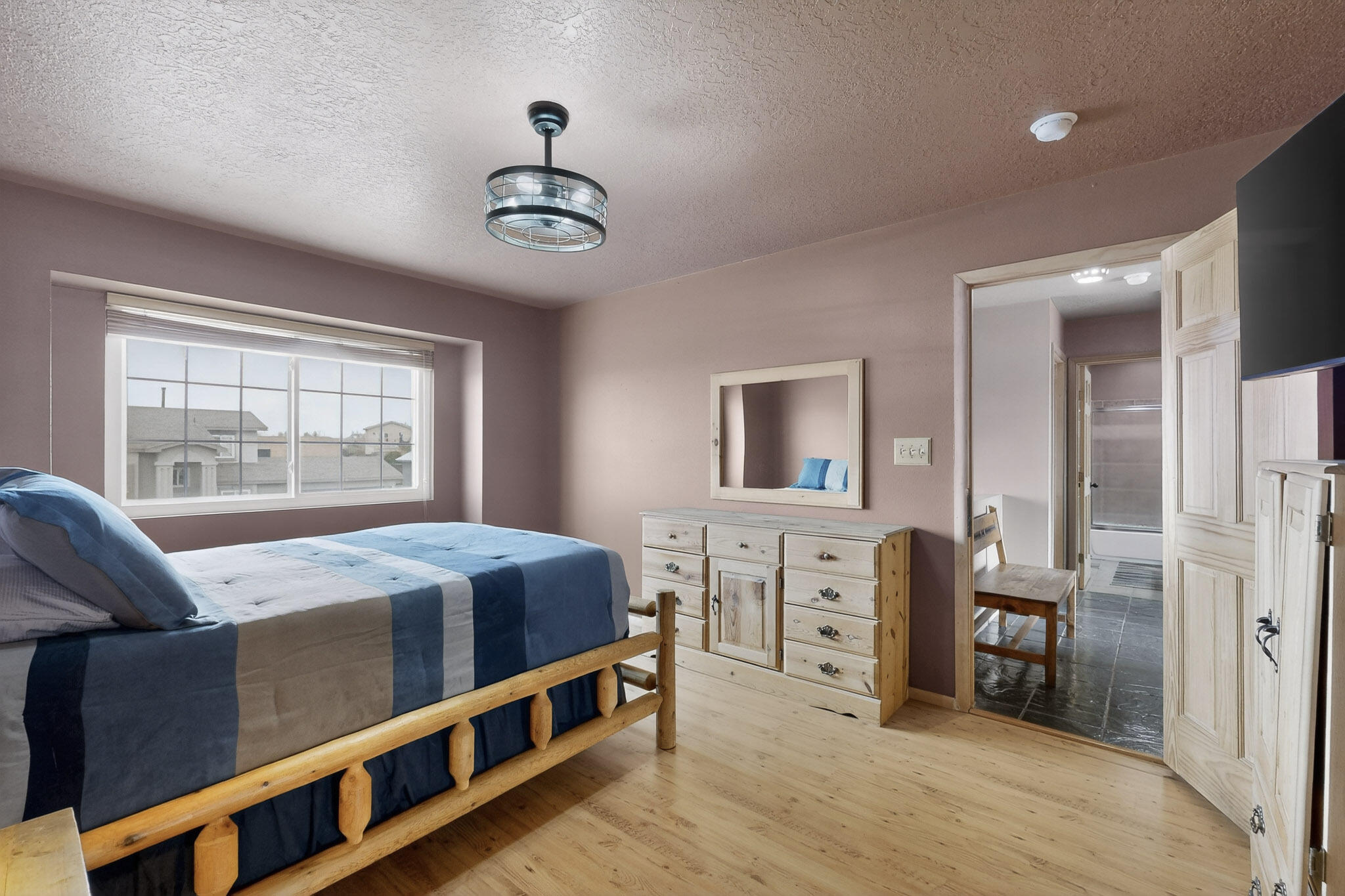 832 Monticello Park Drive SE