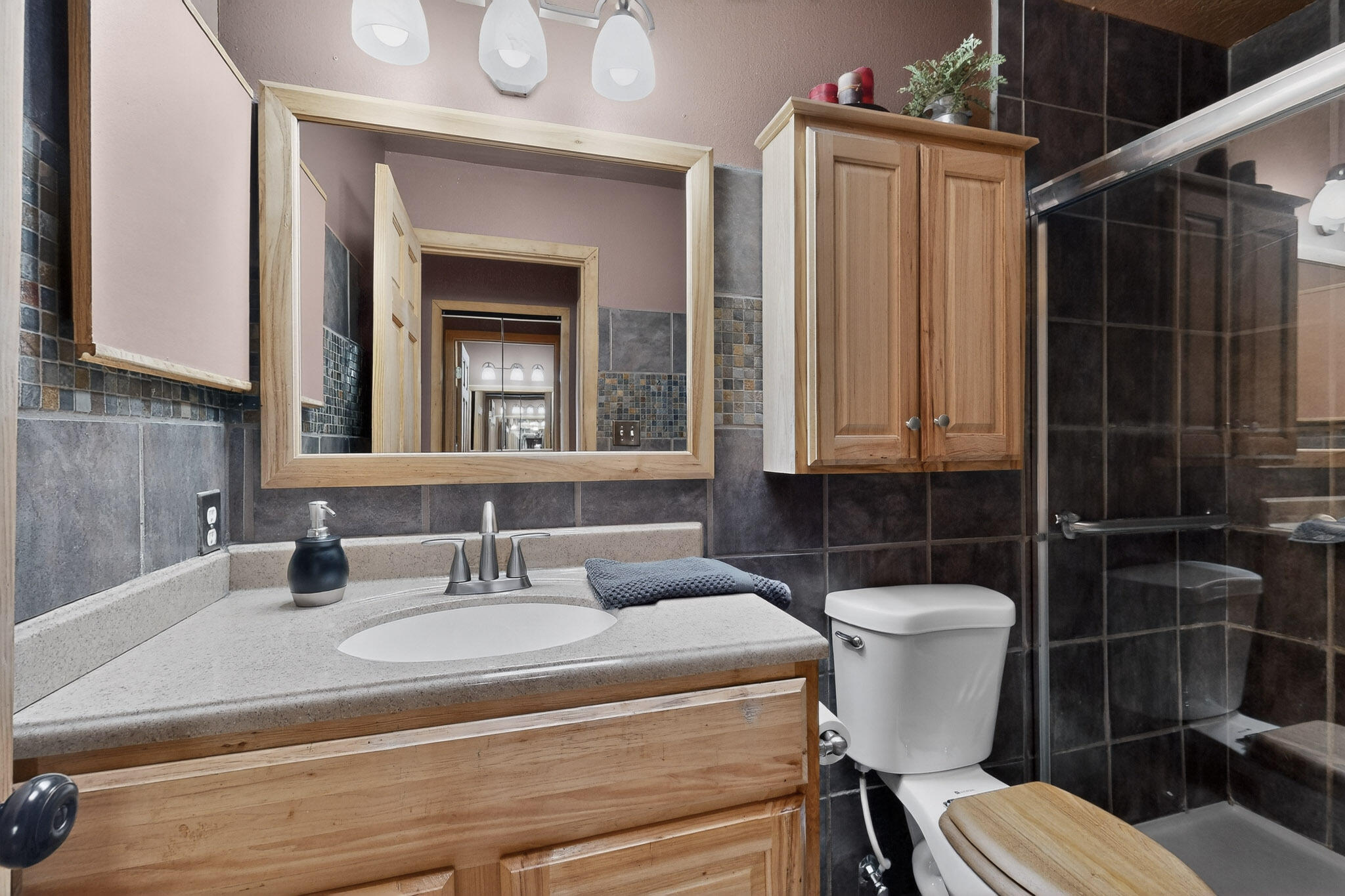 832 Monticello Park Drive SE