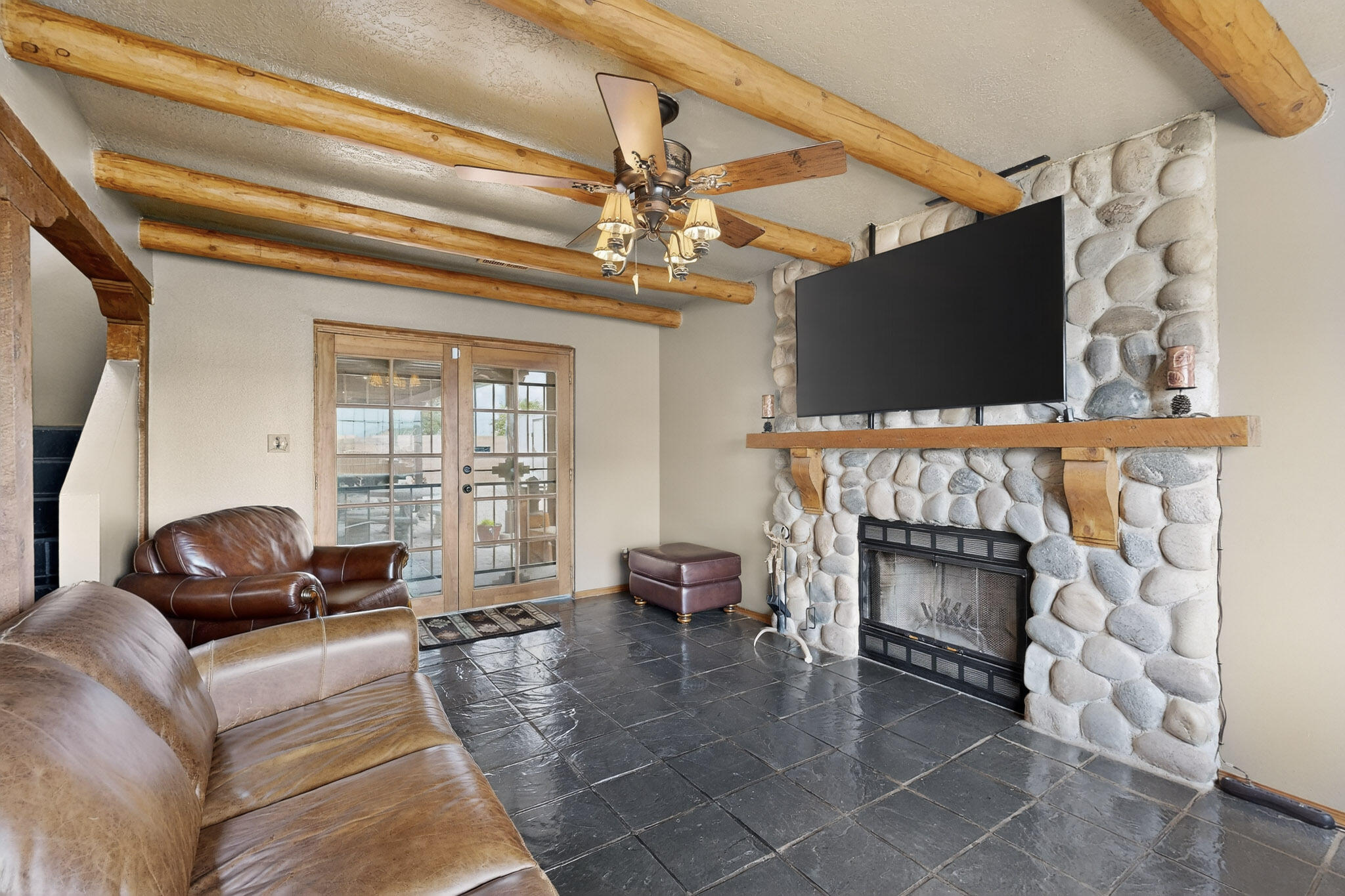 832 Monticello Park Drive SE