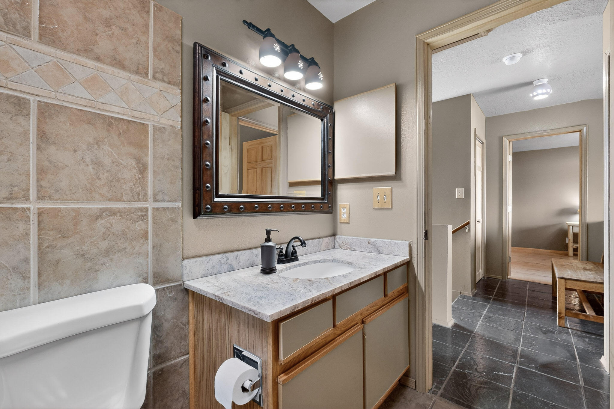 832 Monticello Park Drive SE