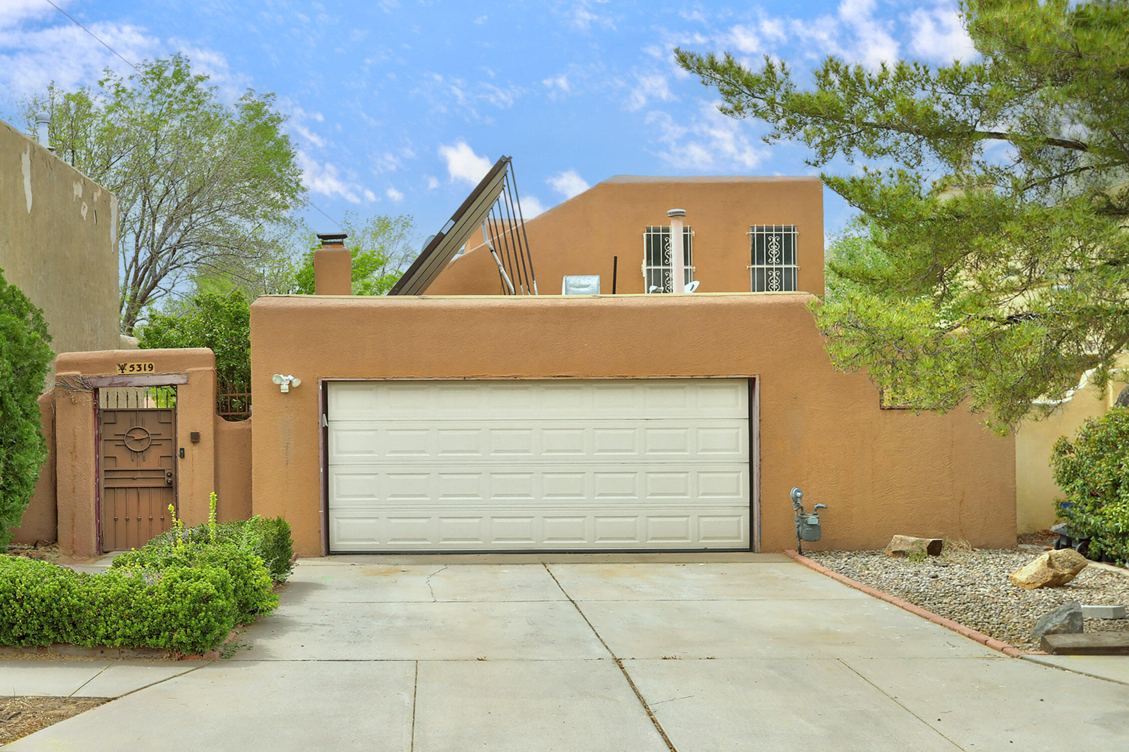5319 Saratoga Drive NW