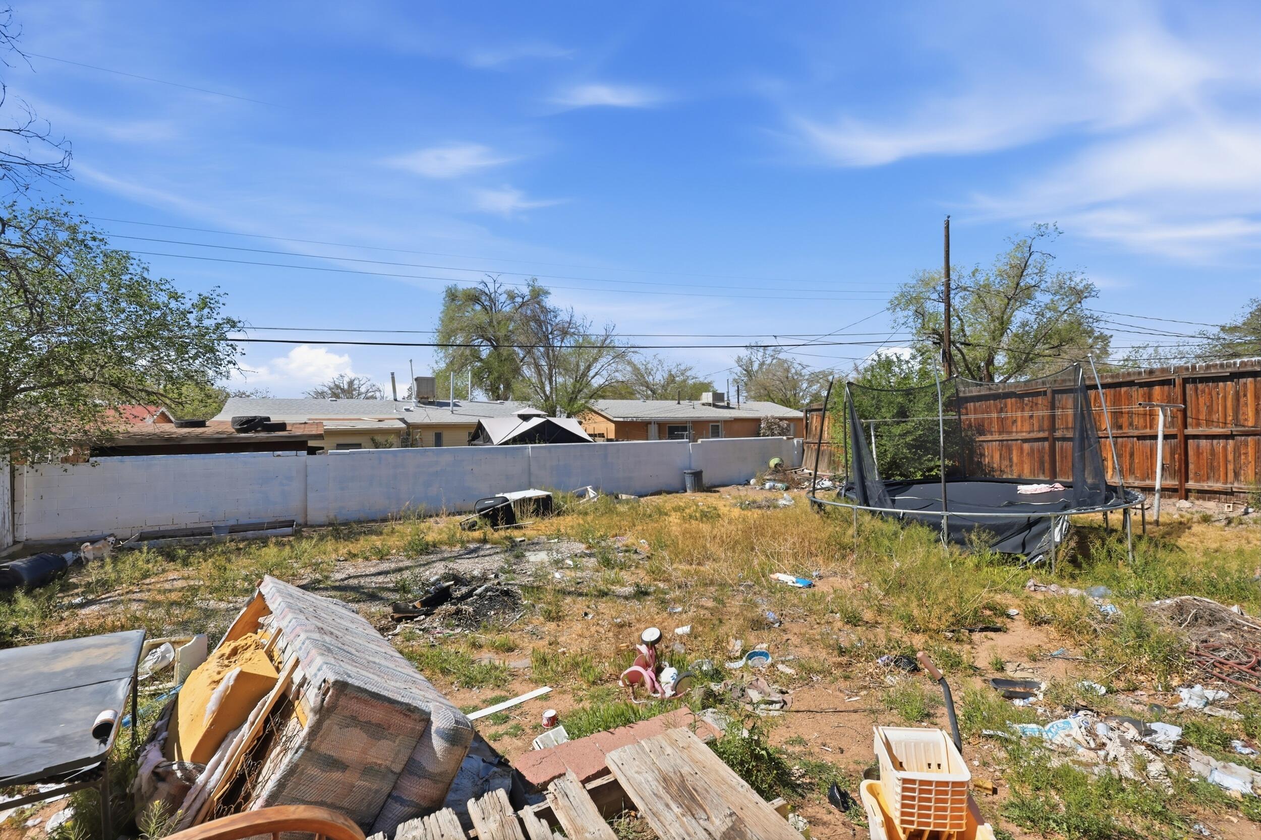 1025 Muriel Street NE