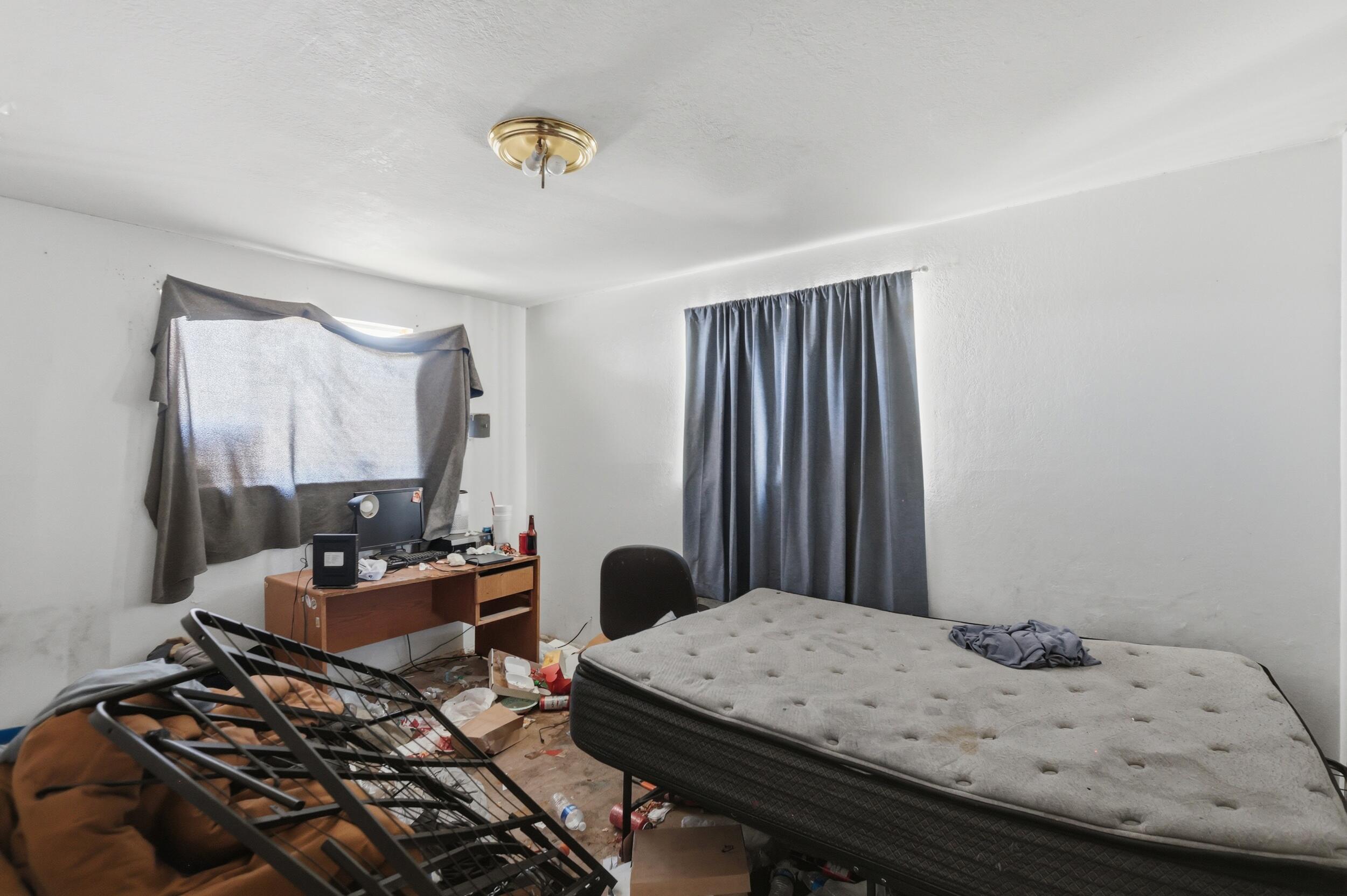 1025 Muriel Street NE