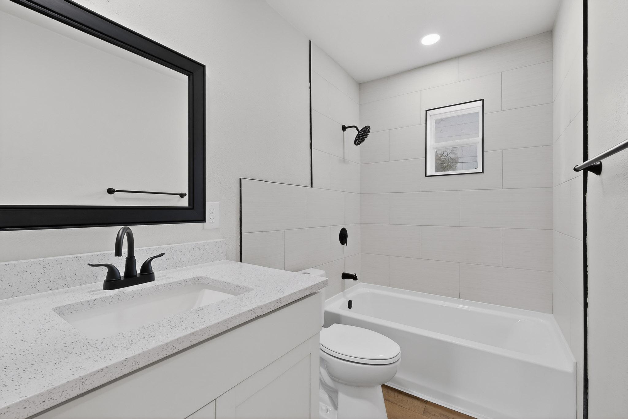 2032 Vermont Street NE