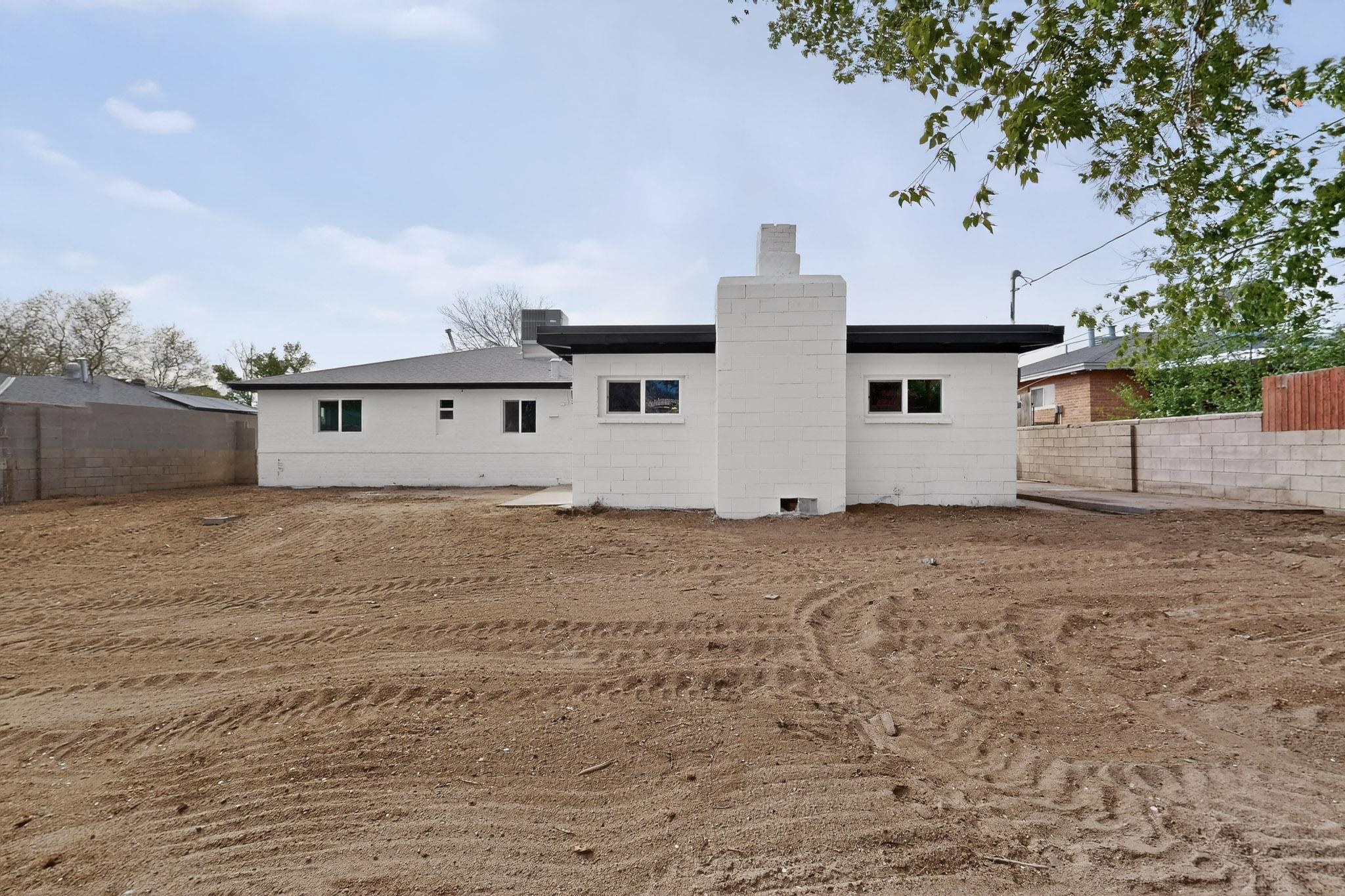 2032 Vermont Street NE