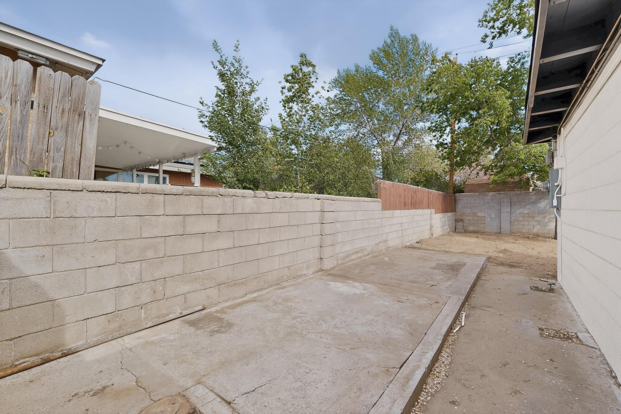 2032 Vermont Street NE