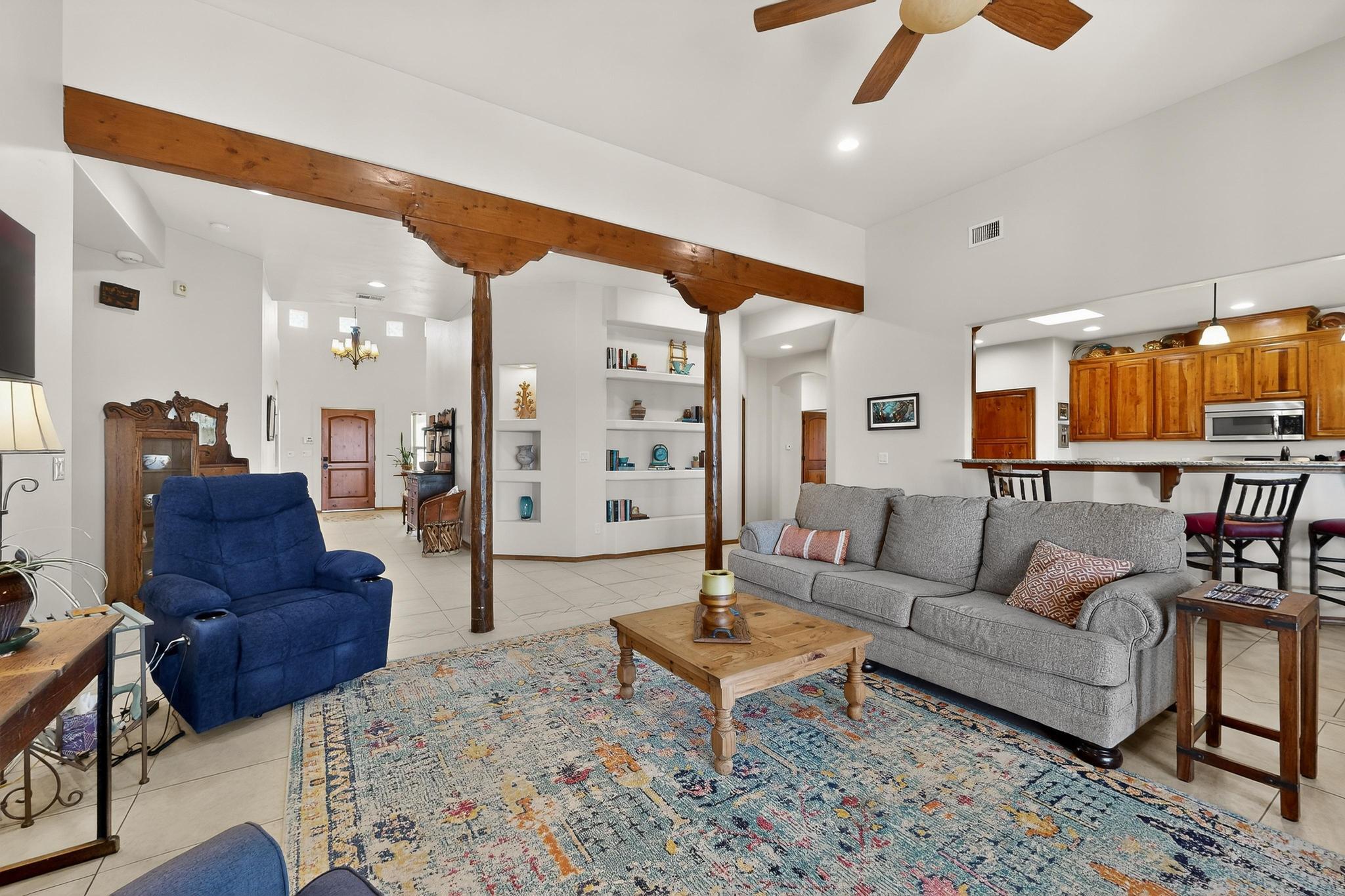 1521 Valley View Drive SW