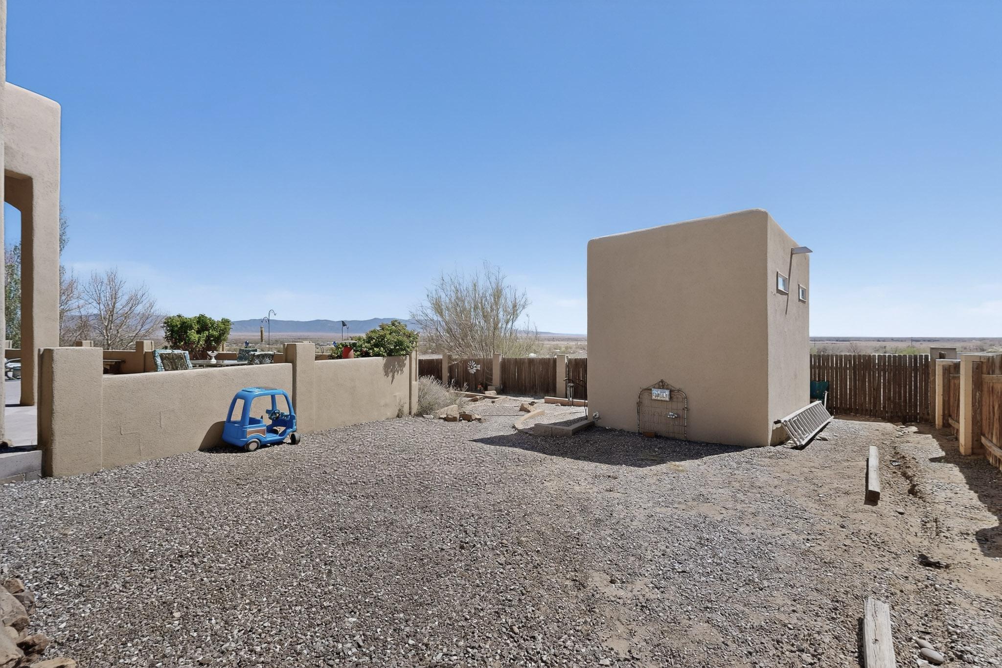 1521 Valley View Drive SW