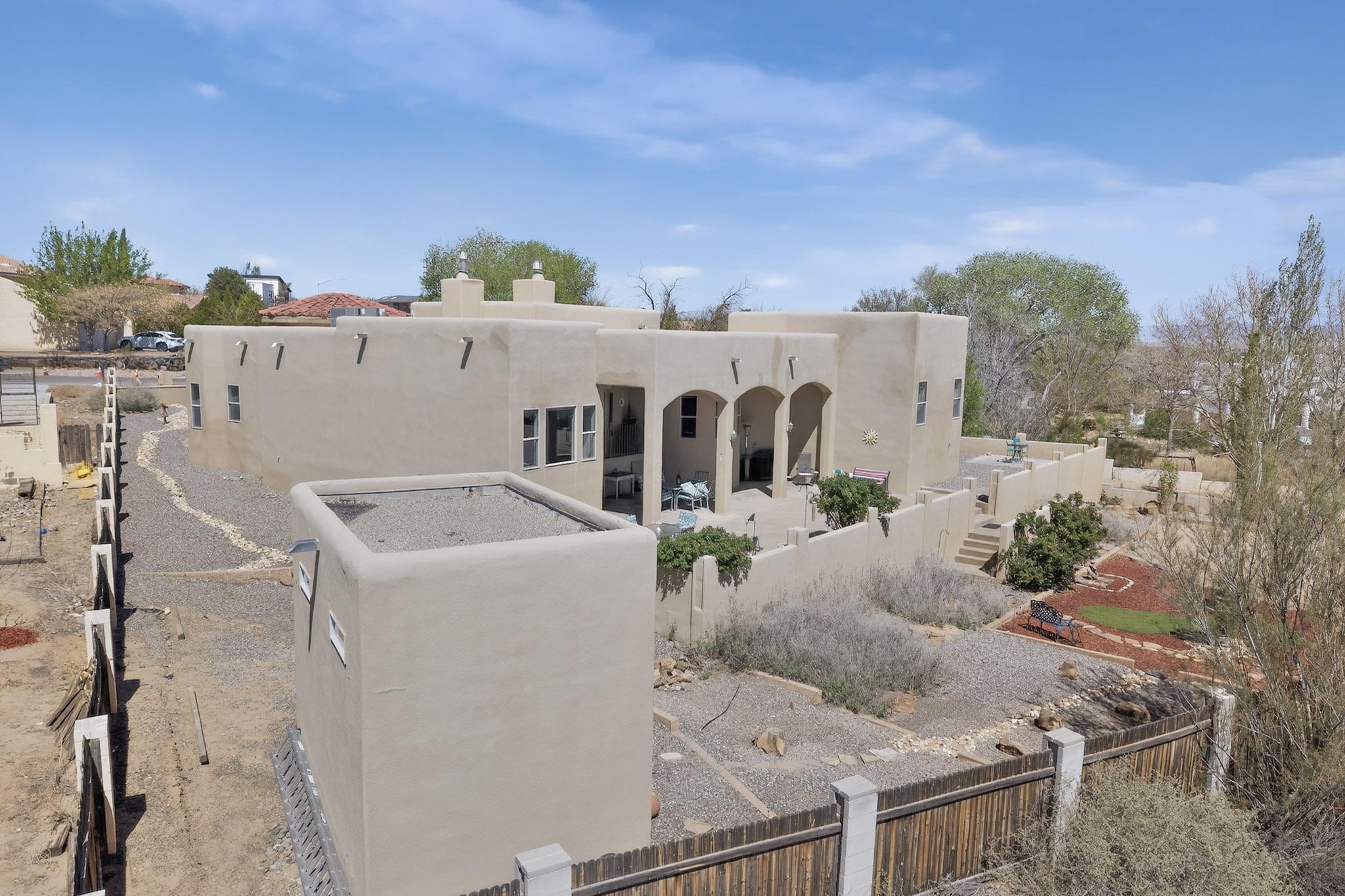 1521 Valley View Drive SW